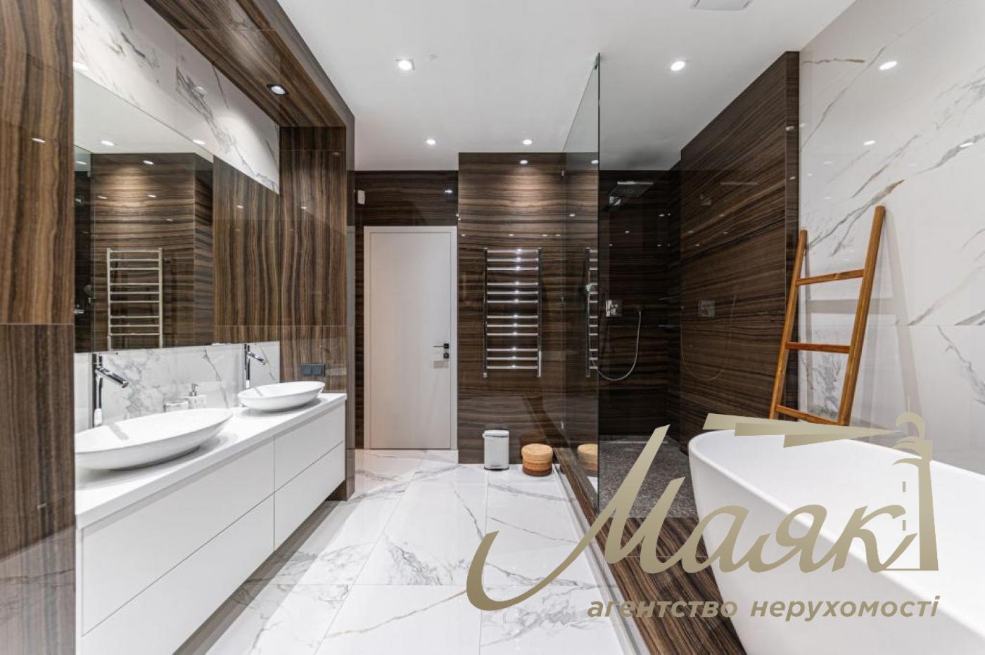 Продажа квартиры 268м2 в ЖК Французский квартал 2,  ул. Предславинская, Печерск, Киев