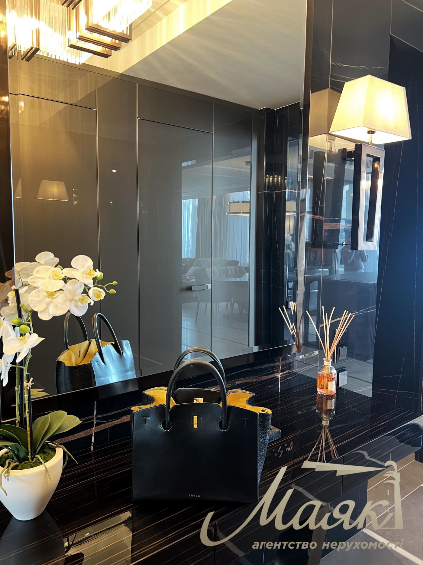 Продажа квартиры в ЖК TETRIS HALL, ул. Федорова, Печерск, Киев