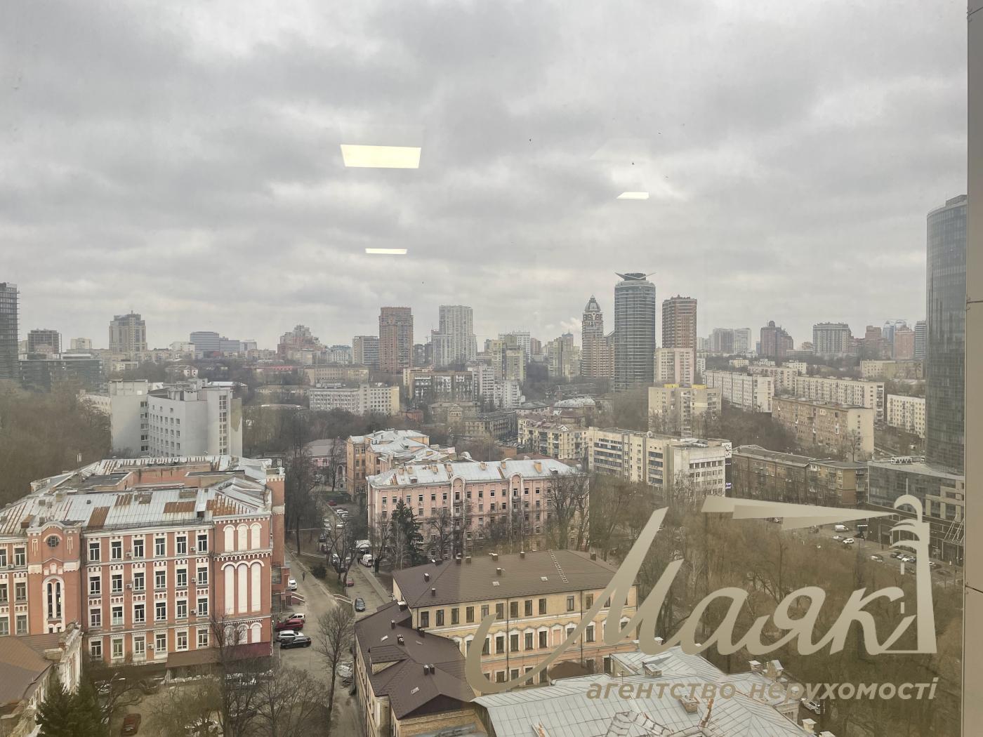 Аренда офисного помещения Open Space в БЦ 225м2, Центр