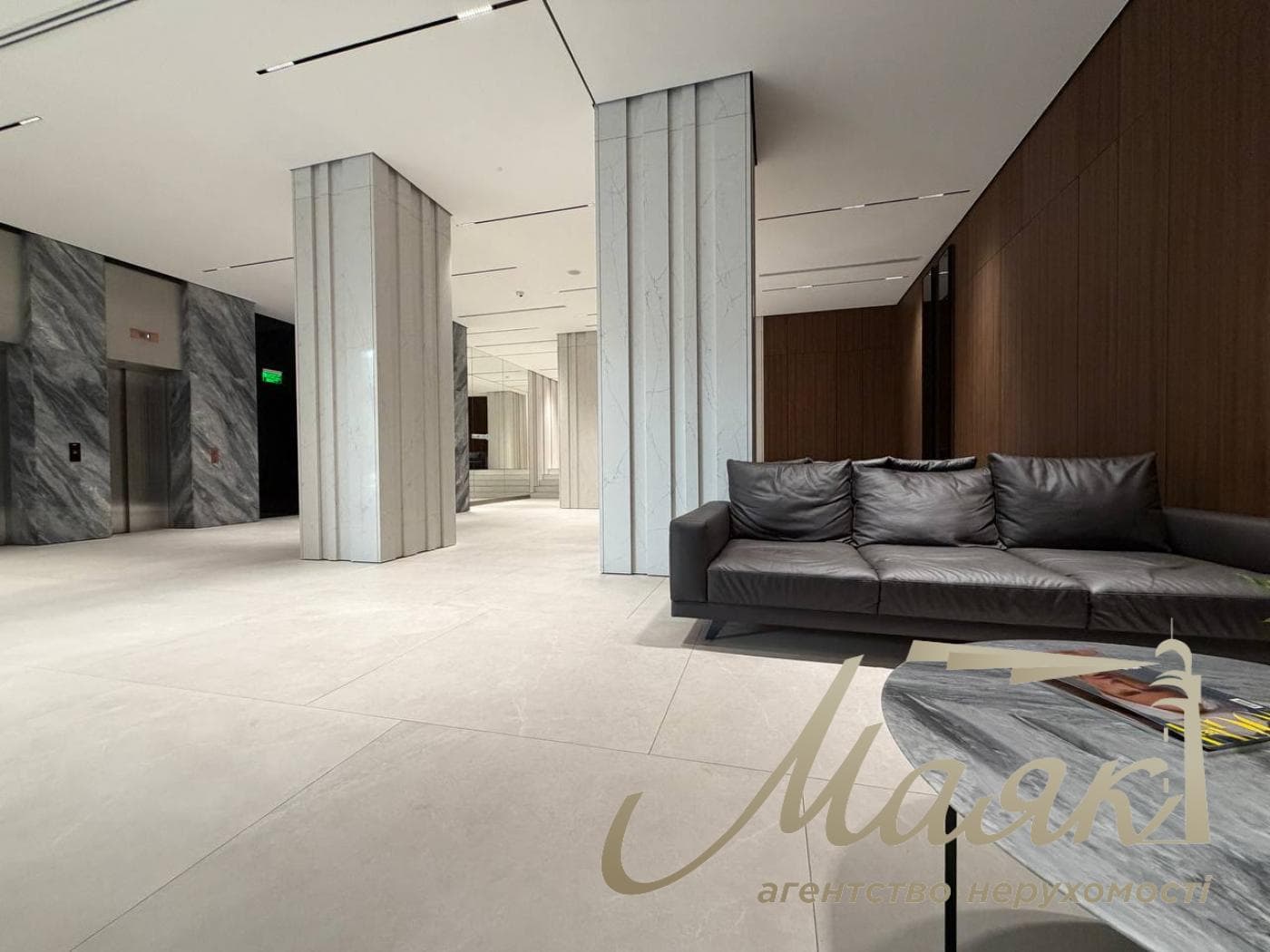 Оренда 2-кімнатної квартири з терасою у ЖК Atlantic Residences, вул. Антоновича, 118. Палац України, Центр.