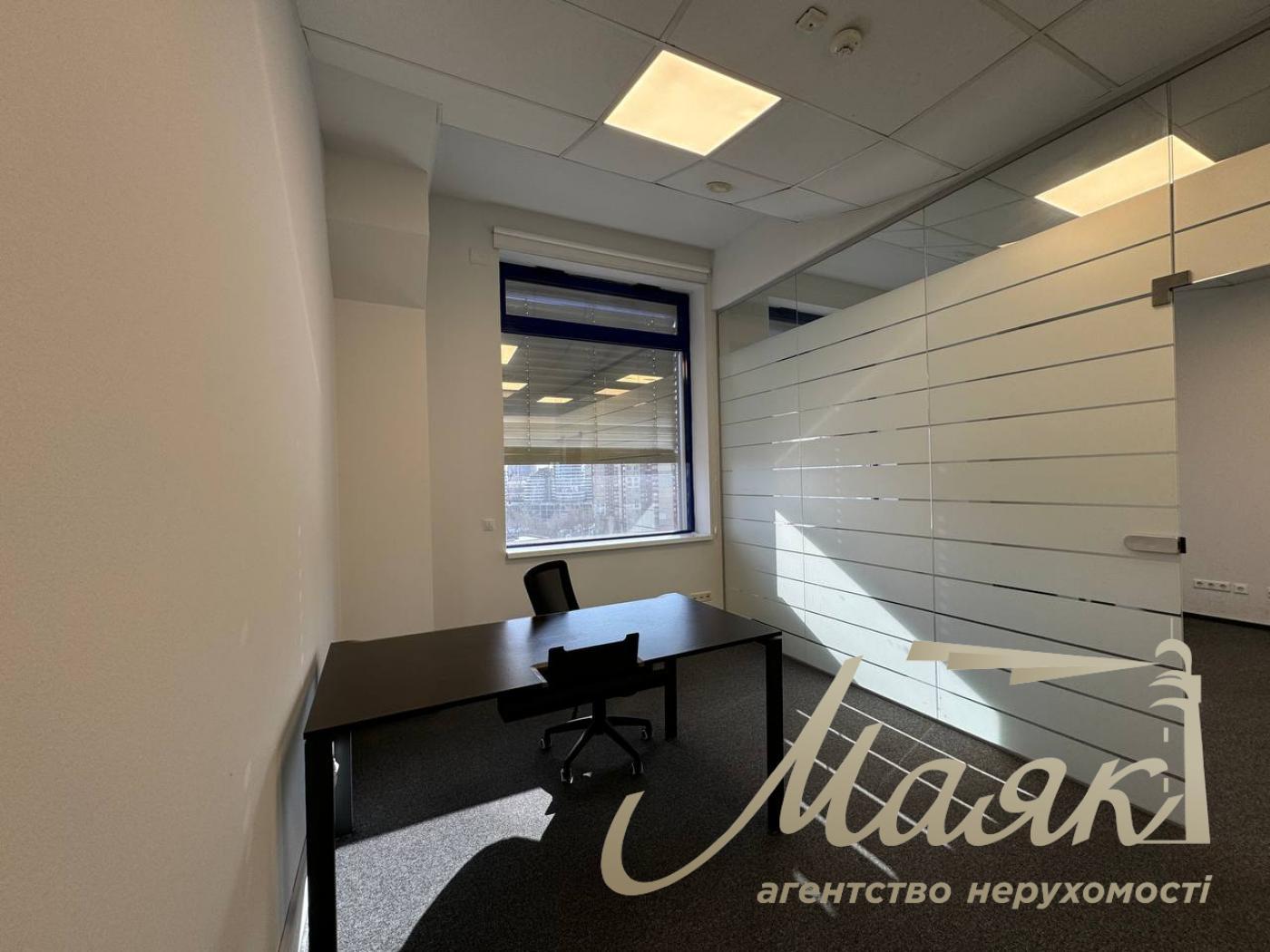 Office for rent 924m2 in BC Merx, Leipzigskaya St., Pechersk