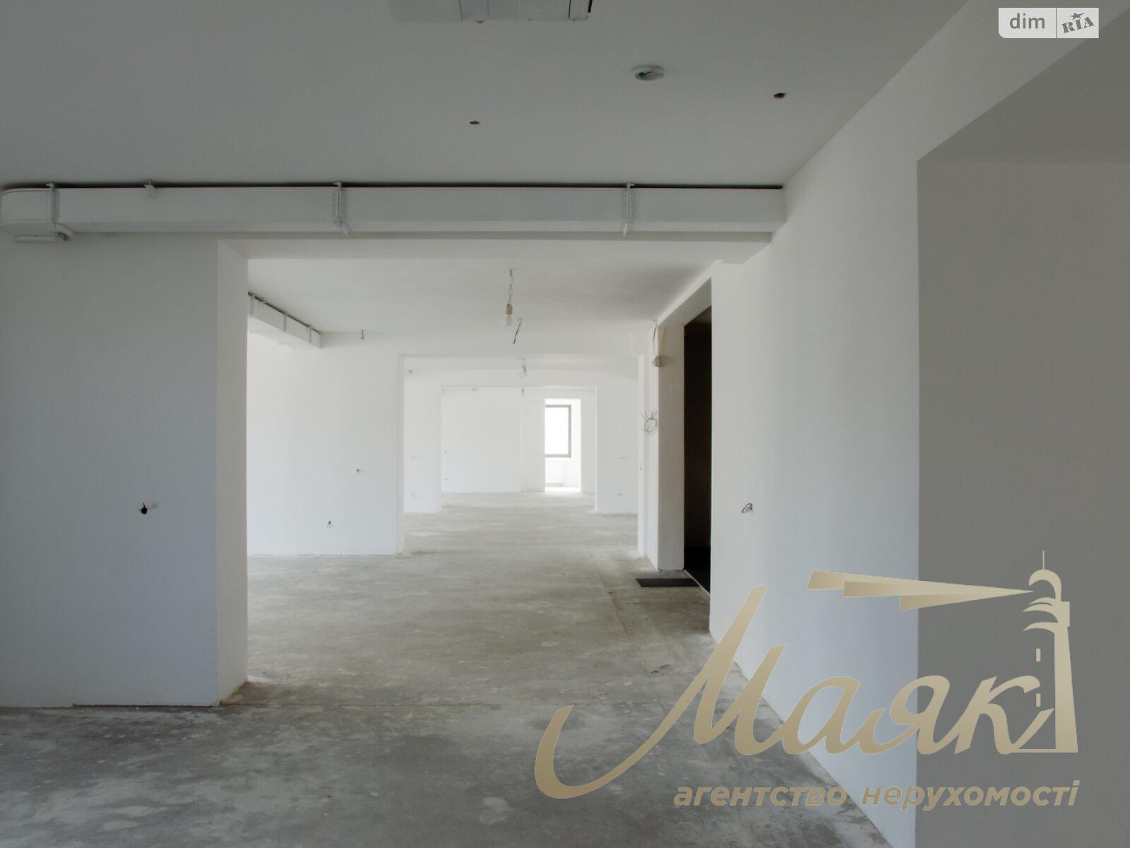 Office for rent 2109m2 on Saksaganskogo street 53/80, Center