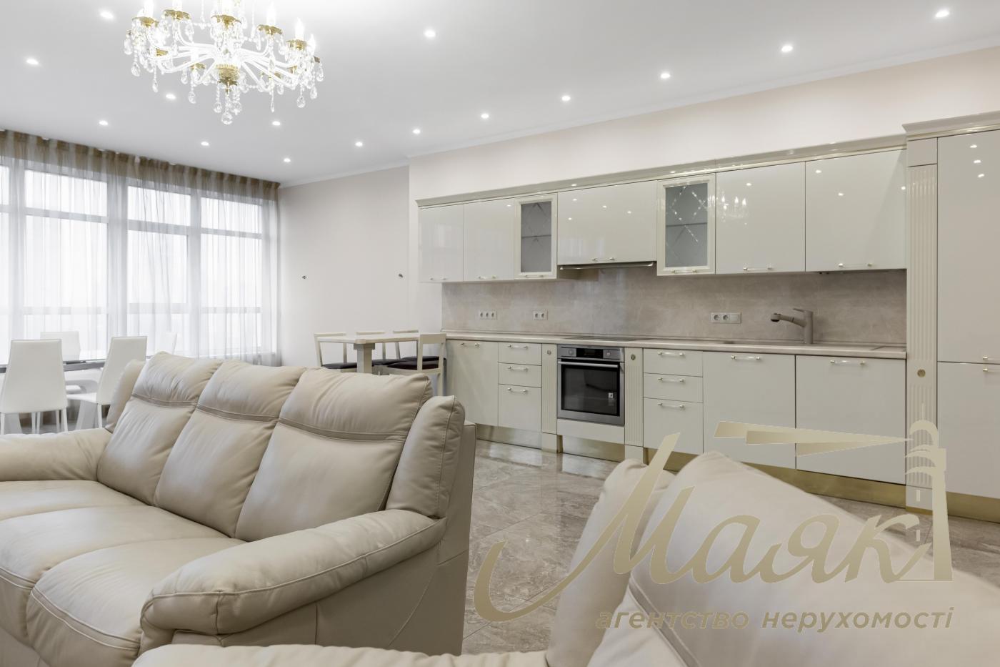 Продажа квартиры 200м2 в центре Кловский спуск, 7