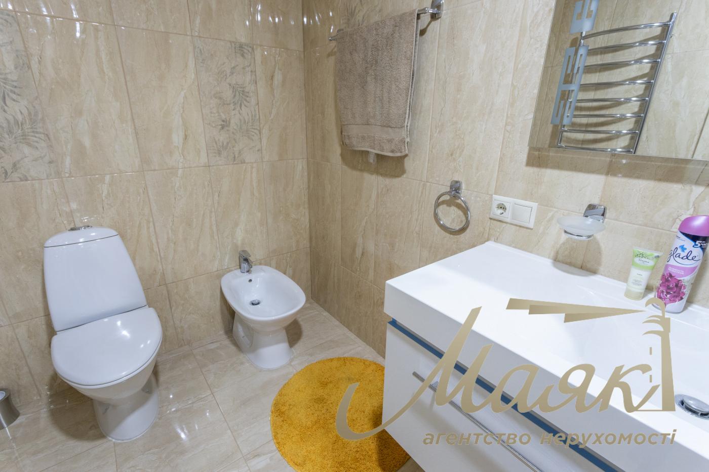 Продажа видового трехуровнего пентхауса 555м2, Ковпака 17, Нижний Печерск, метро Лыбедская