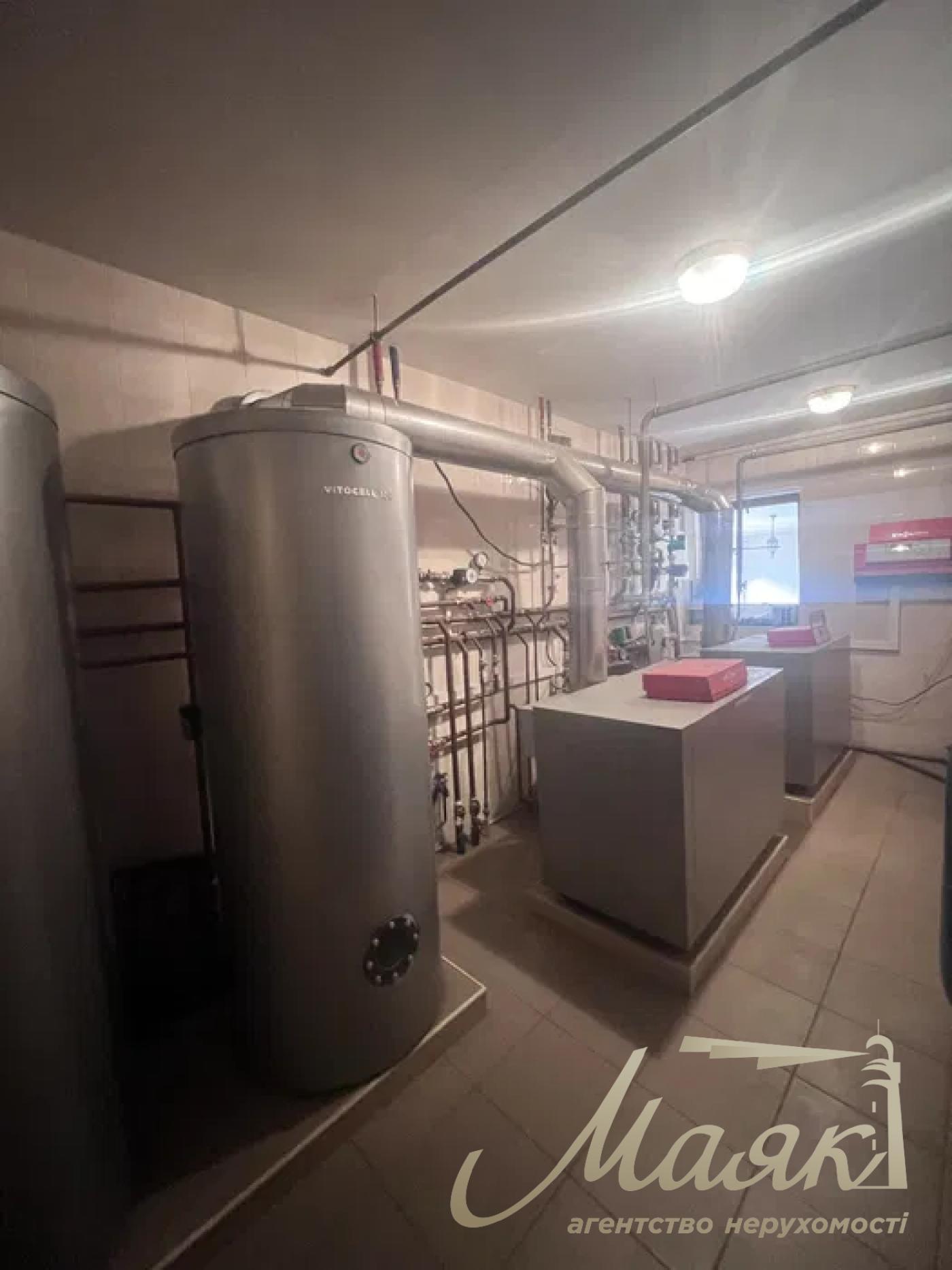 Продажа усадьбы 800м2 ул. Черногорская, Печерск