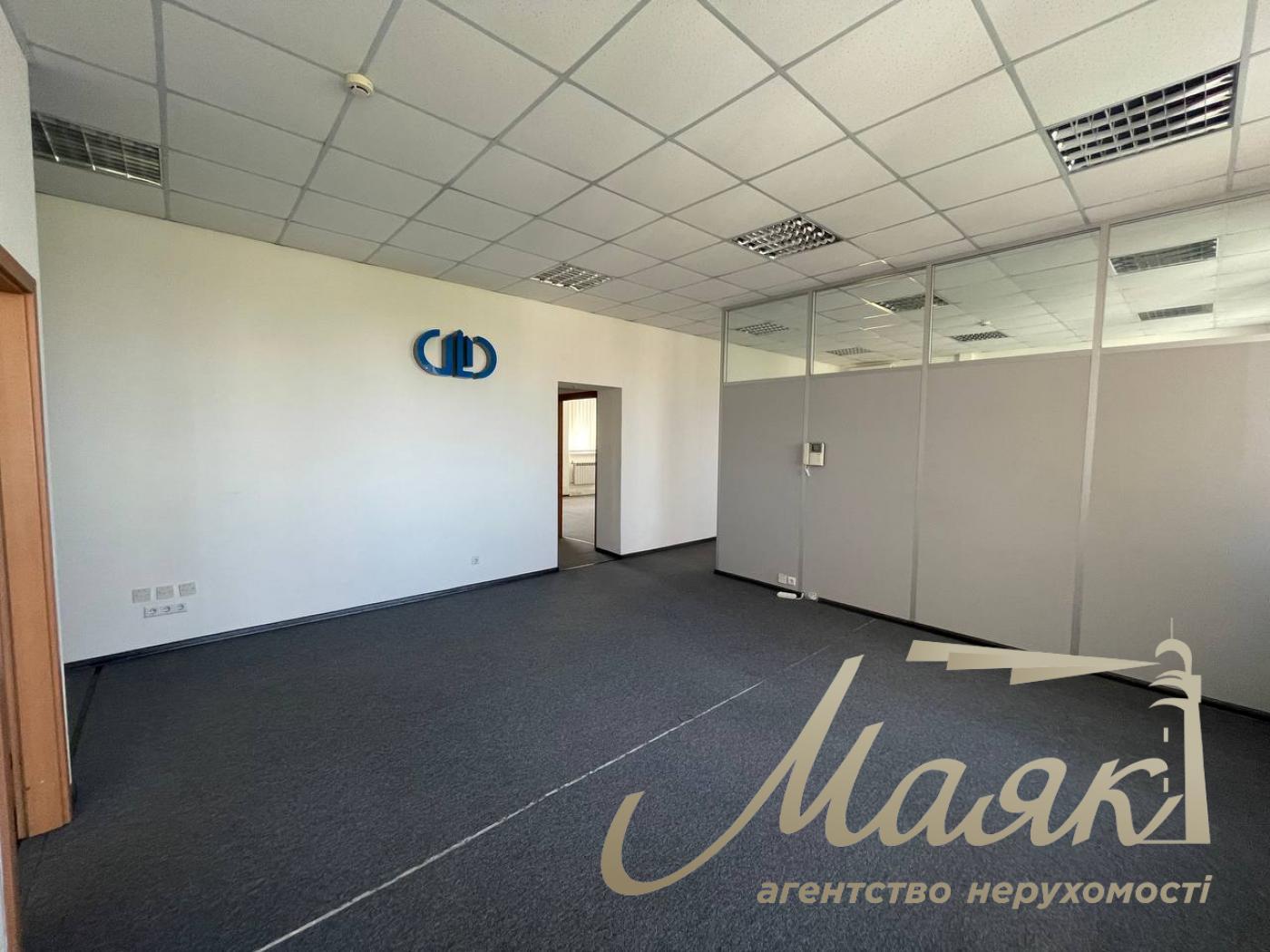 Аренда офисного помещения 190м2 в центре, Лукьяновка