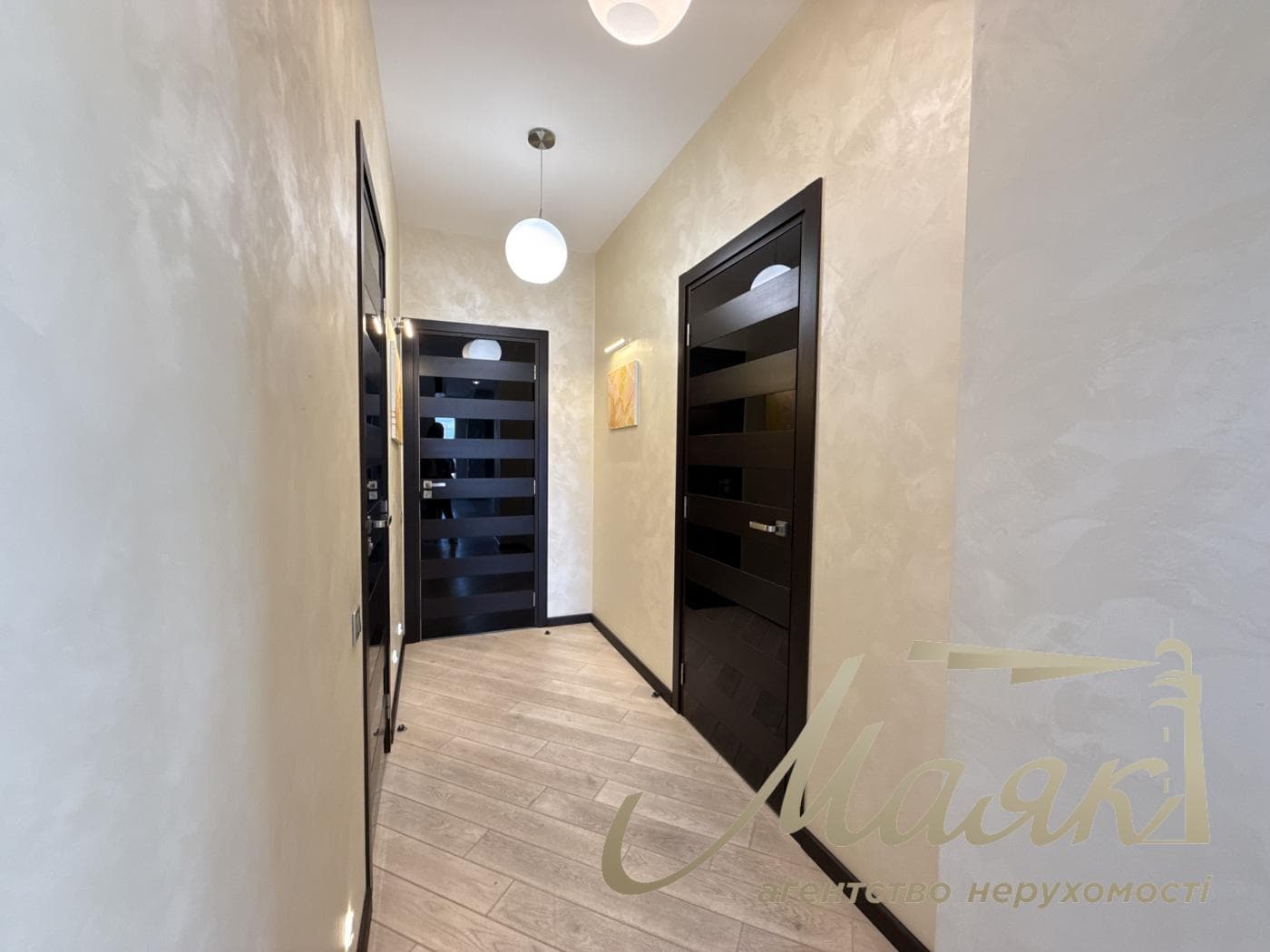 Продаж 3-кімнатної квартири площею 121 м² у ЖК «Новопечерські Липки», вул. Андрія Верхогляда (Михайла Драгомирова), 3, Печерськ