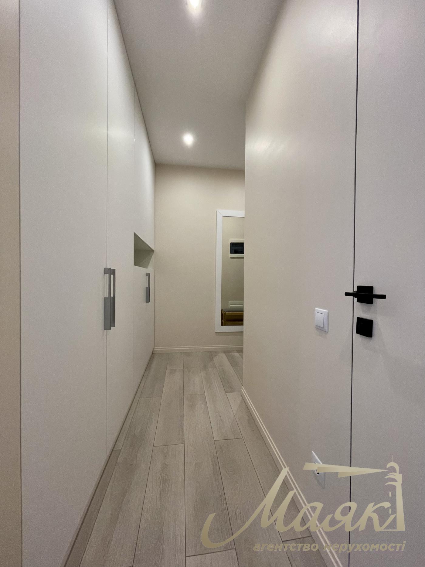 Аренда 3к. квартиры, ЖК "Французский квартал", ул. Предславинская