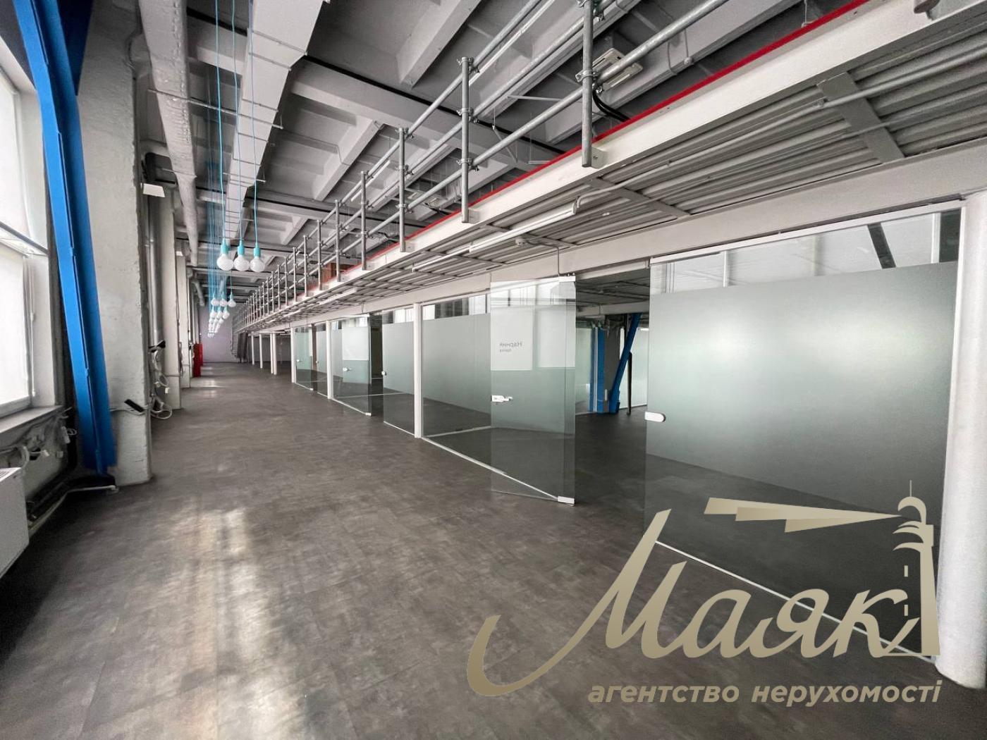 Аренда офисного помещения 1712м2 возле м. Политехнический институт