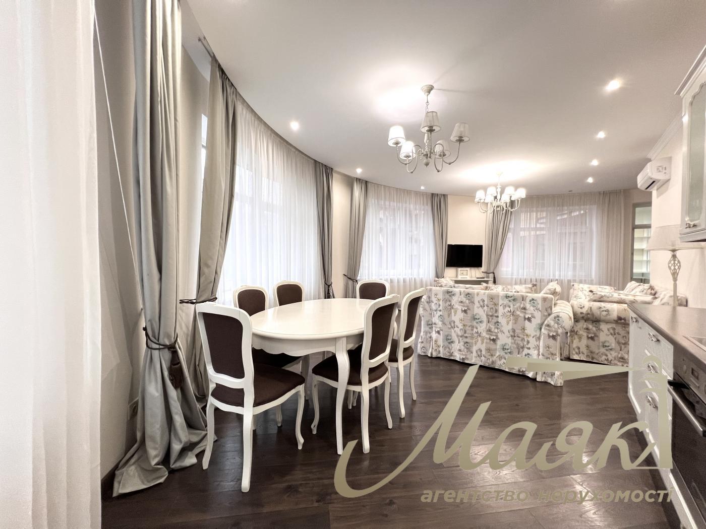 Аренда 3-х комнатной квартиры на Печерске в ЖК по ул. Евгения Коновальца 36В