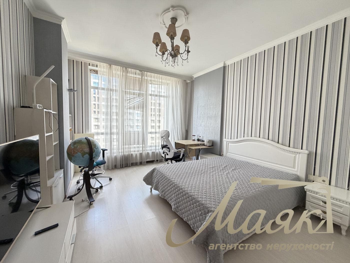 3-Bedroom Apartment for Rent in the Novopecherskie Lipki Residential Complex, Verkholyad Street (Dragomirova)