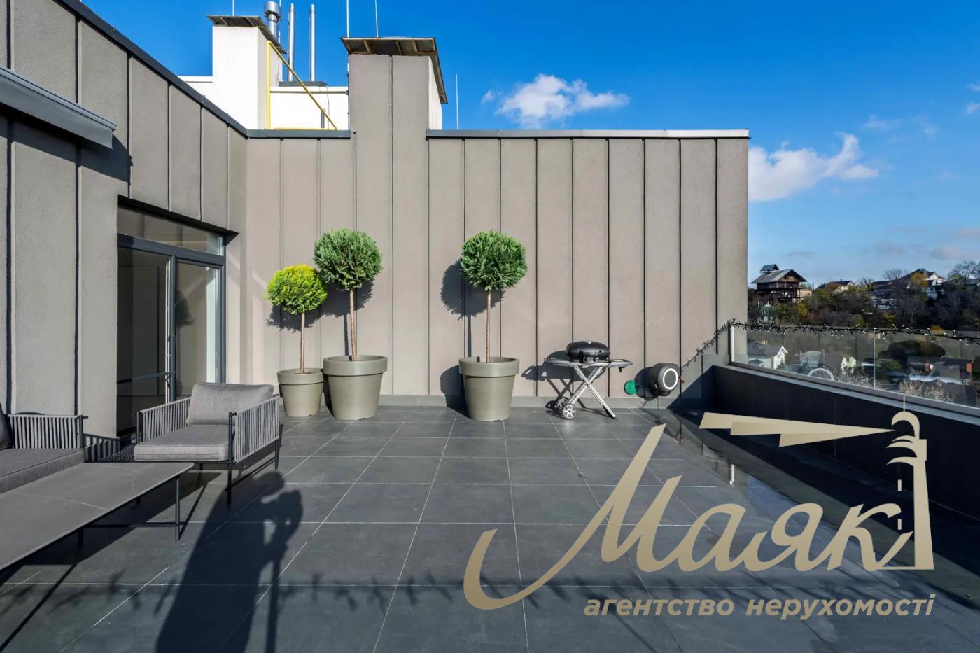 Продаж 3-х кімнатної квартири в ЖК Солом'янський вул. Університетська вул., 17-А