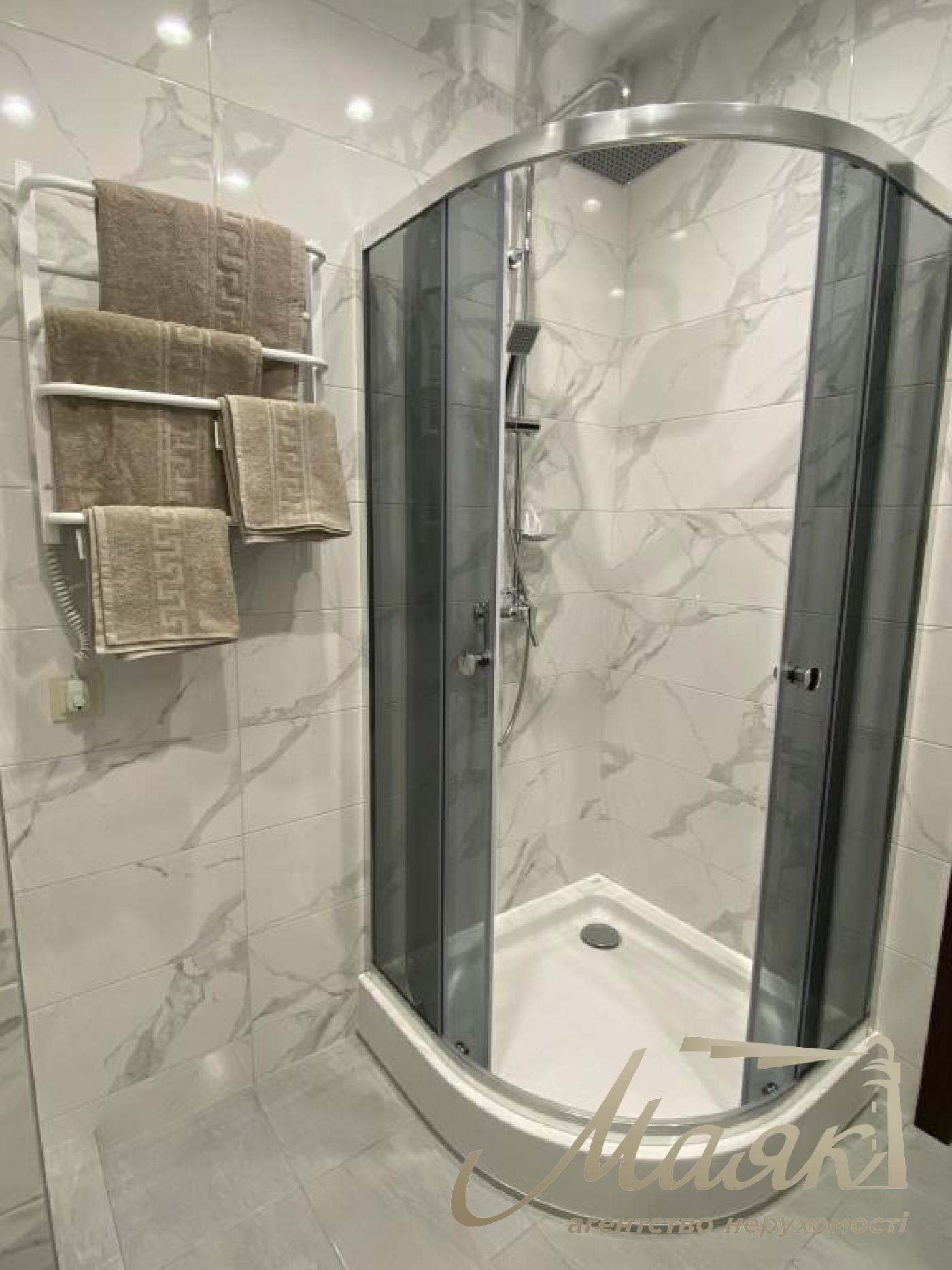 Аренда 1 комнатной квартиры в ЖК Бристоль по ул.Лобановского 144, метро Демеевская.