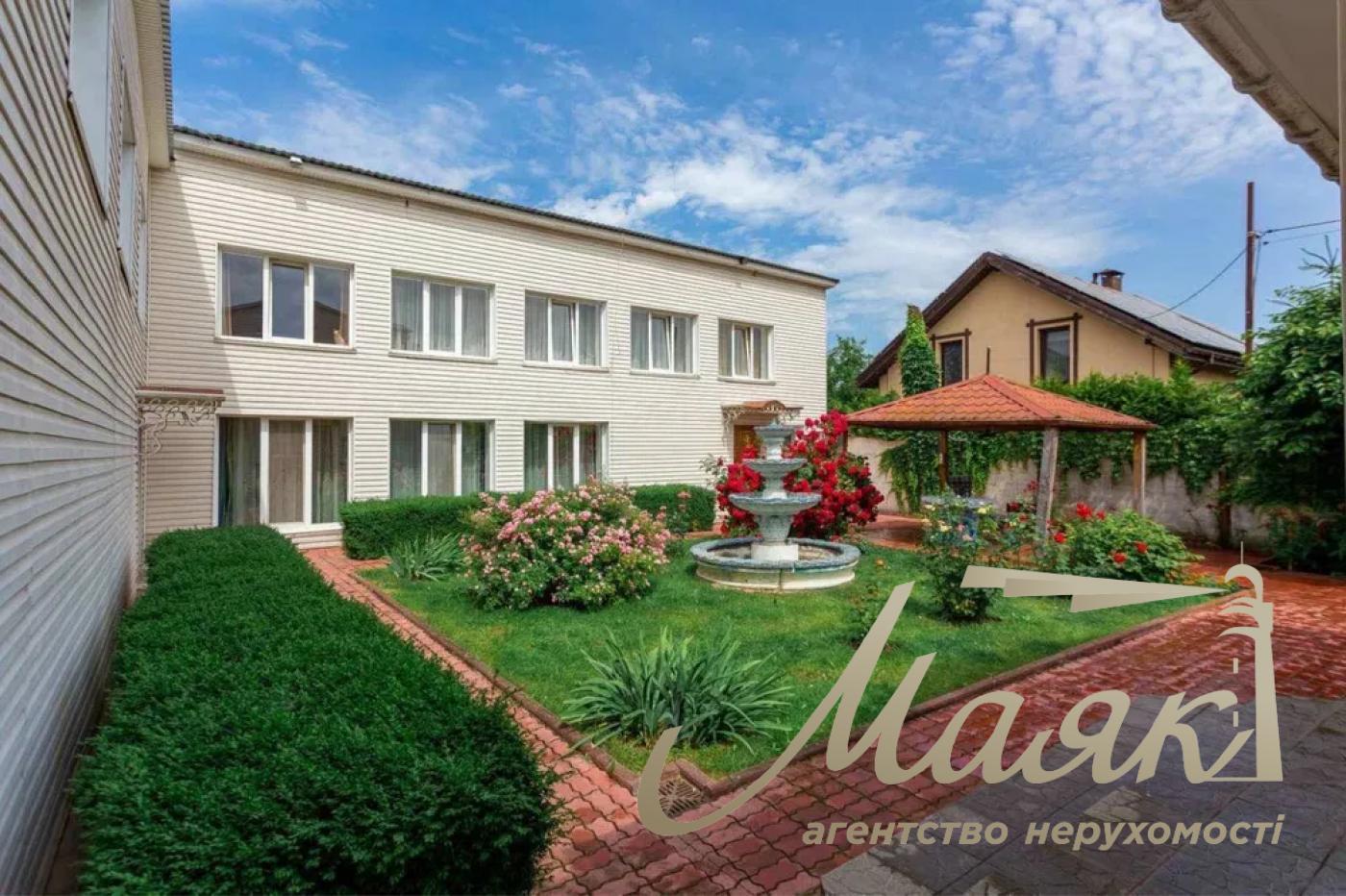 Sale of house for business 560 sq.m. 2 floors. Center. Solomyansky.