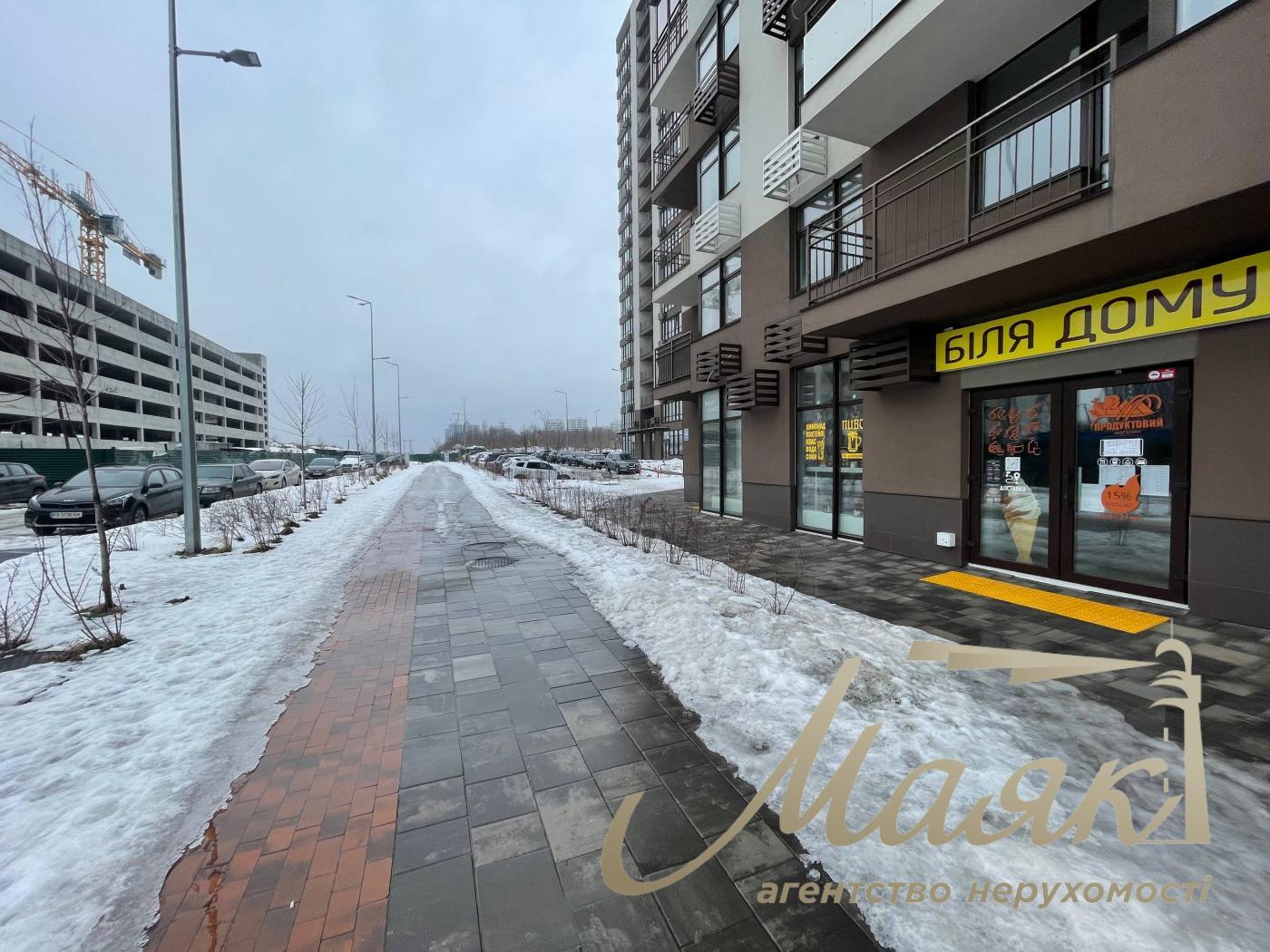 Оренда фасадного приміщення з ремонтом ЖК Варшавський 2 вул. Грекова 2 Поділ