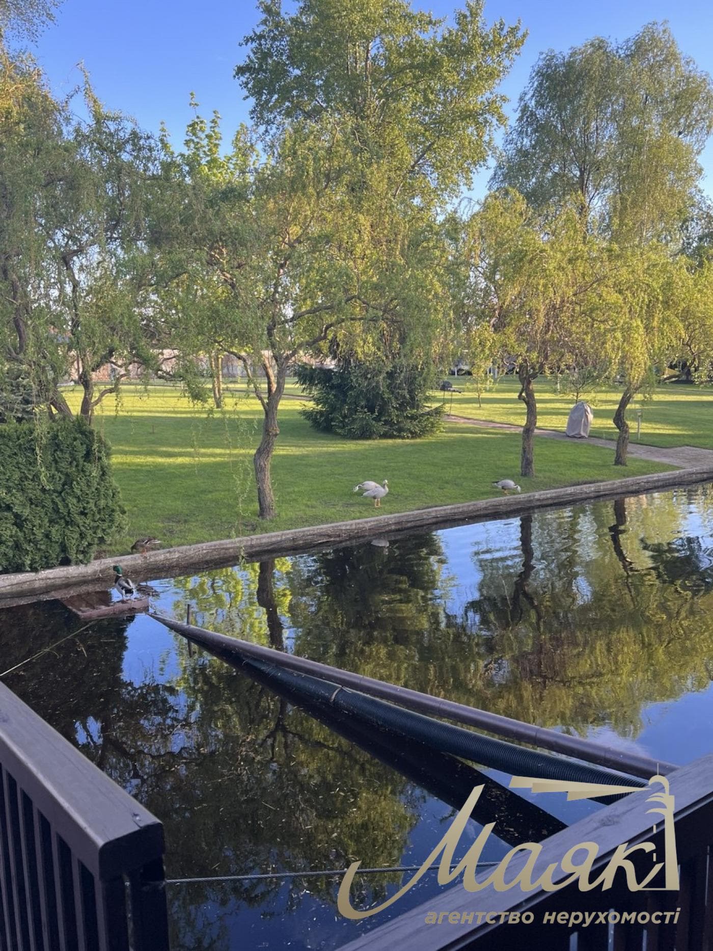 Продаж будинку на воді площею 200 м², 7 соток, Рів'єра-Золоче, Бориспільський район
