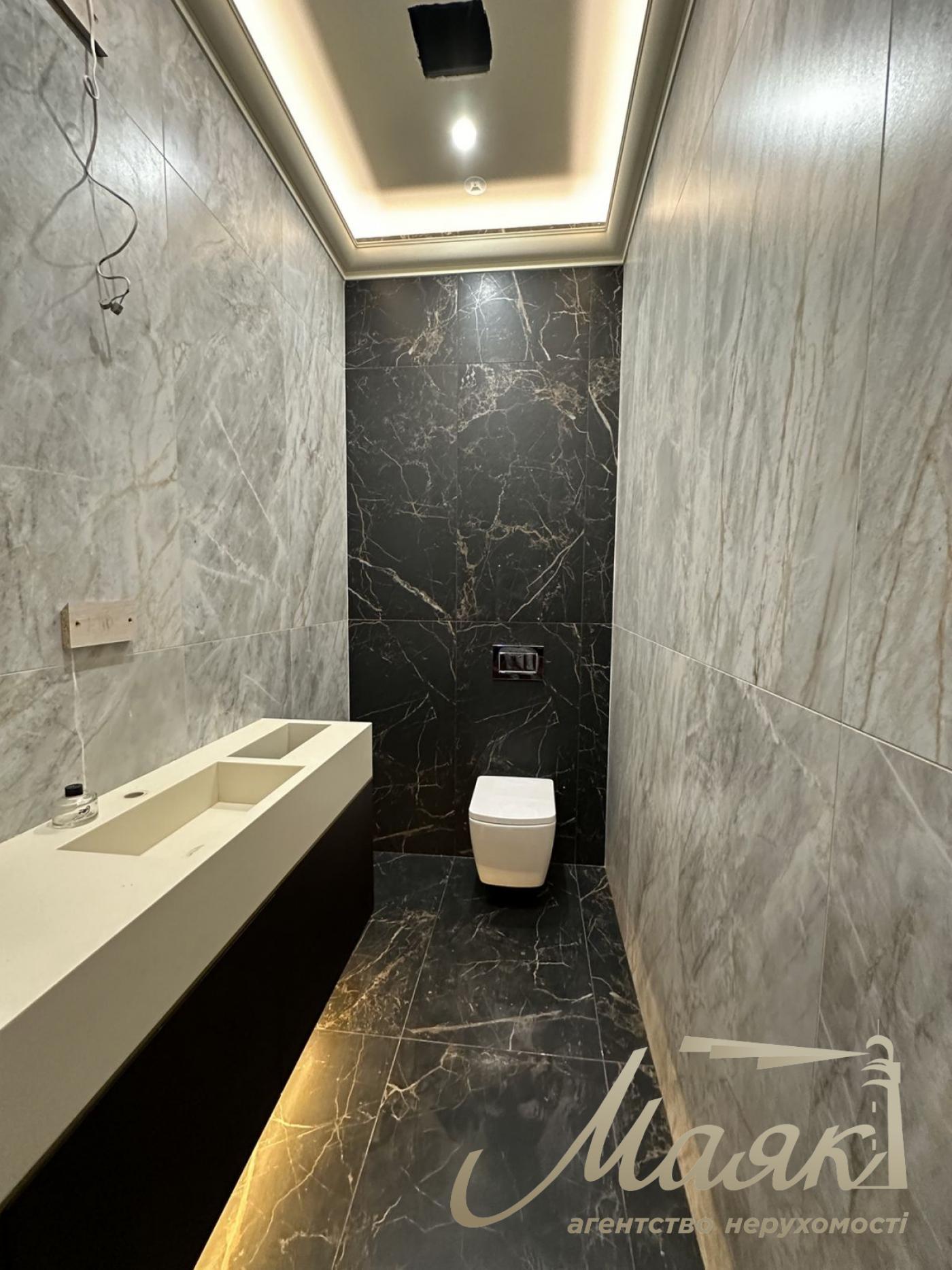 Rent front office 363 m², Goloseevsky Prospekt Kyiv