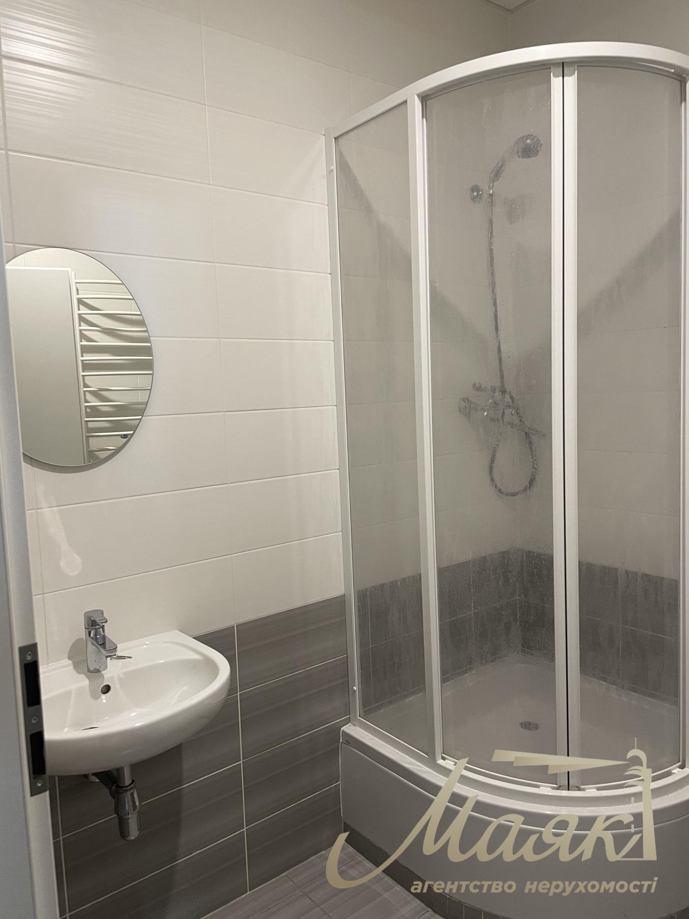 Office for rent 1150m2, SP Hall Business Center, 28A Stepana Bandery St.