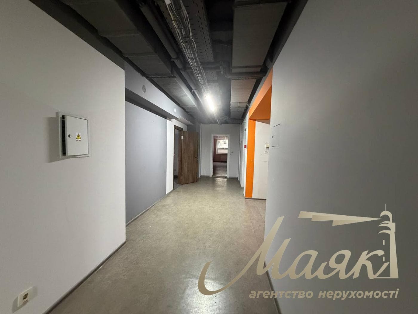 Оренда офісу площею 750 м² у бізнес-центрі «Доміно», вул. Нижній Вал, 51, Поділ.
