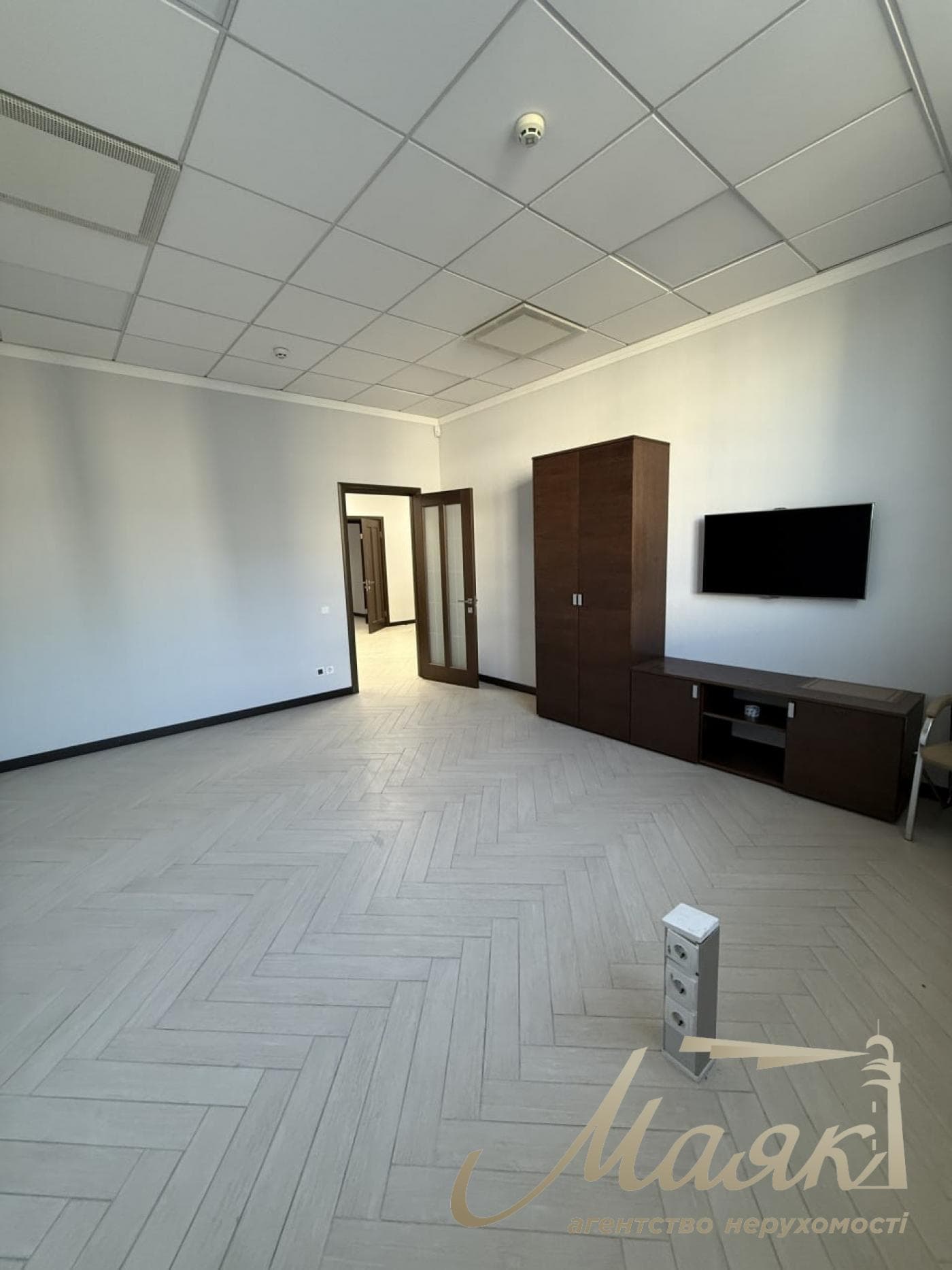 Аренда офиса в центре Киева (142м2) по ул. Шота Руставели 44, Печерский район