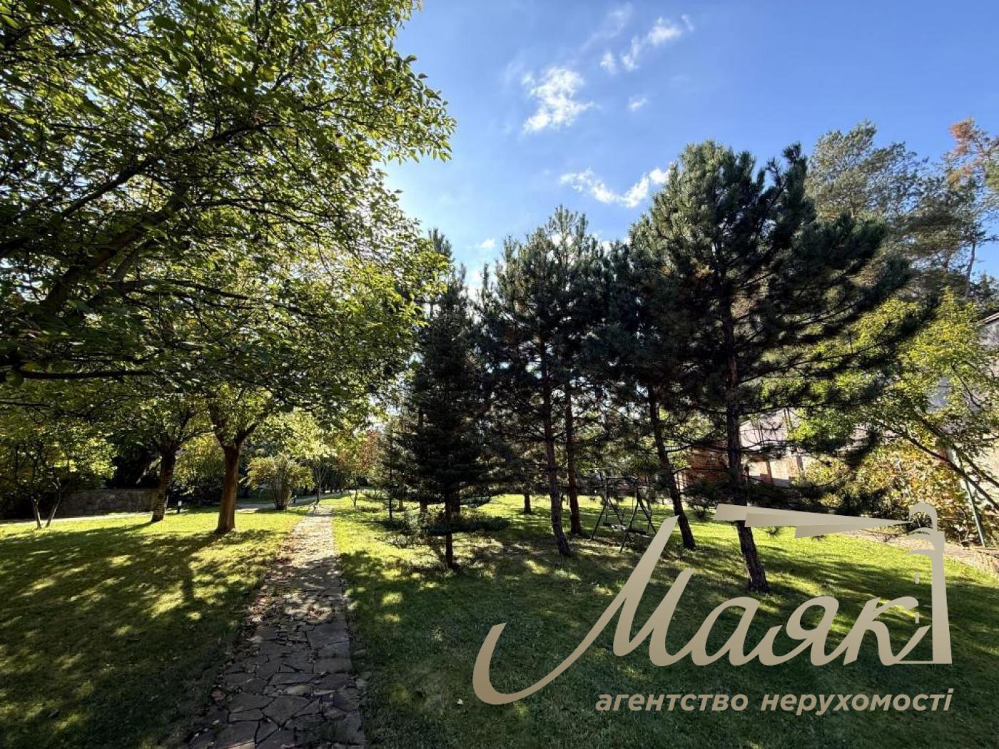 Оренда 2-х поверхового будинку 340м2, Козин