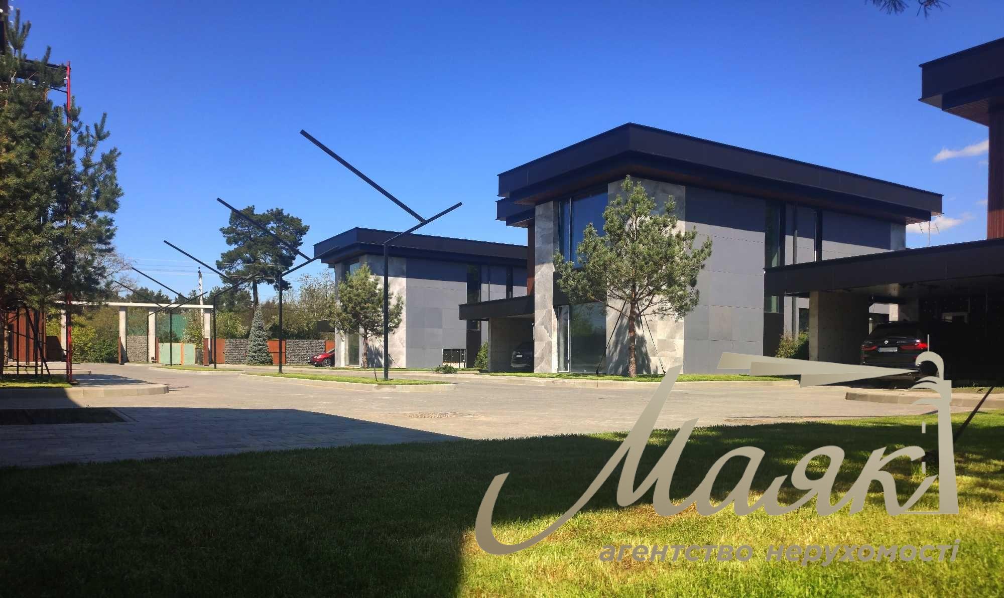 Продажа современных коттеджей 270м2 в КГ "Marea Club" с. Романков