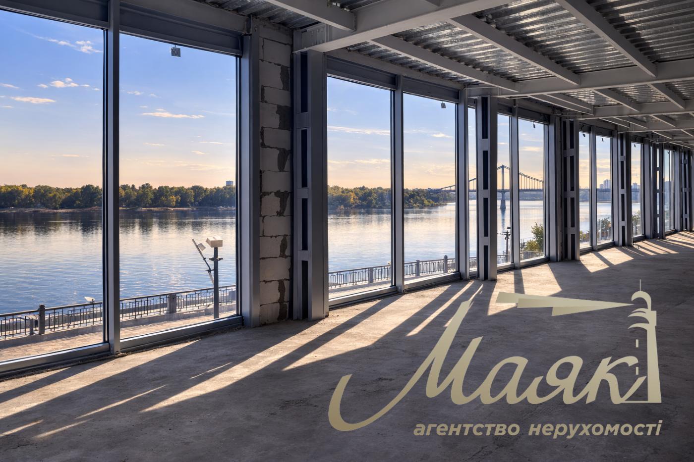 Продаж будівлі на Поштовій площі, Київ, Поділ