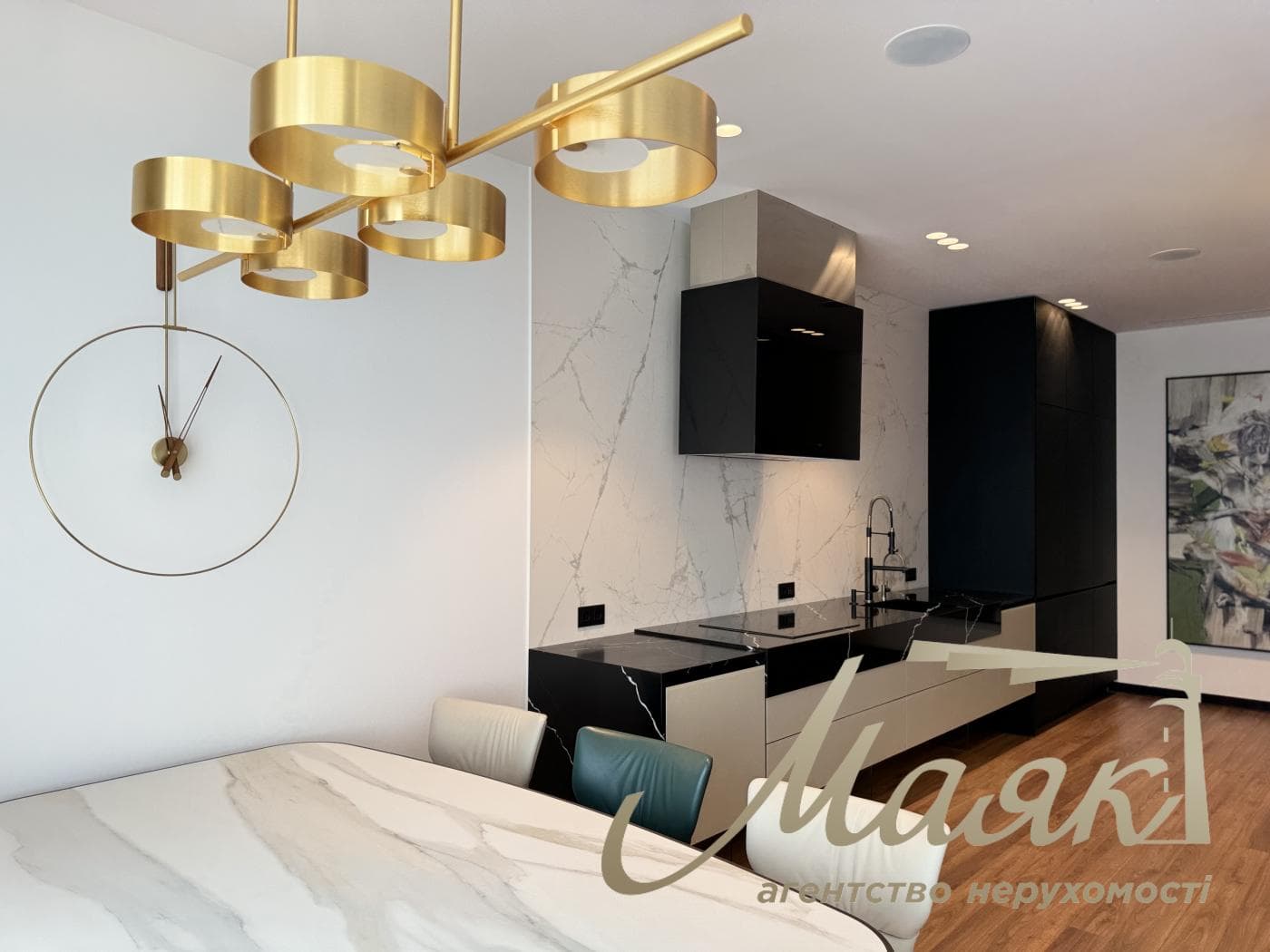 Продажа 3к квартиры 150м2 в ЖК Новопечерские липки, Драгомирова 17, Печерск, Киев