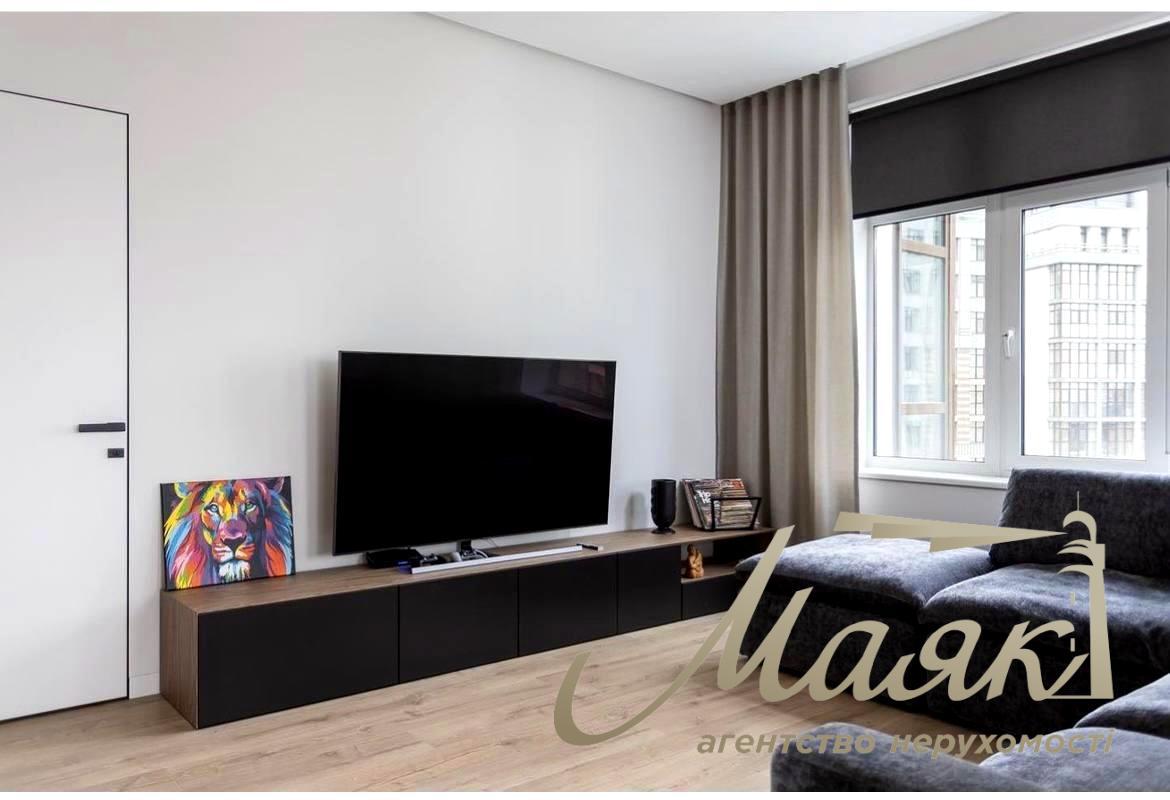 For sale 3-bedroom apartment in LCD "Novopecherskie Lipki", Verkhoglyada street (Dragomirov)