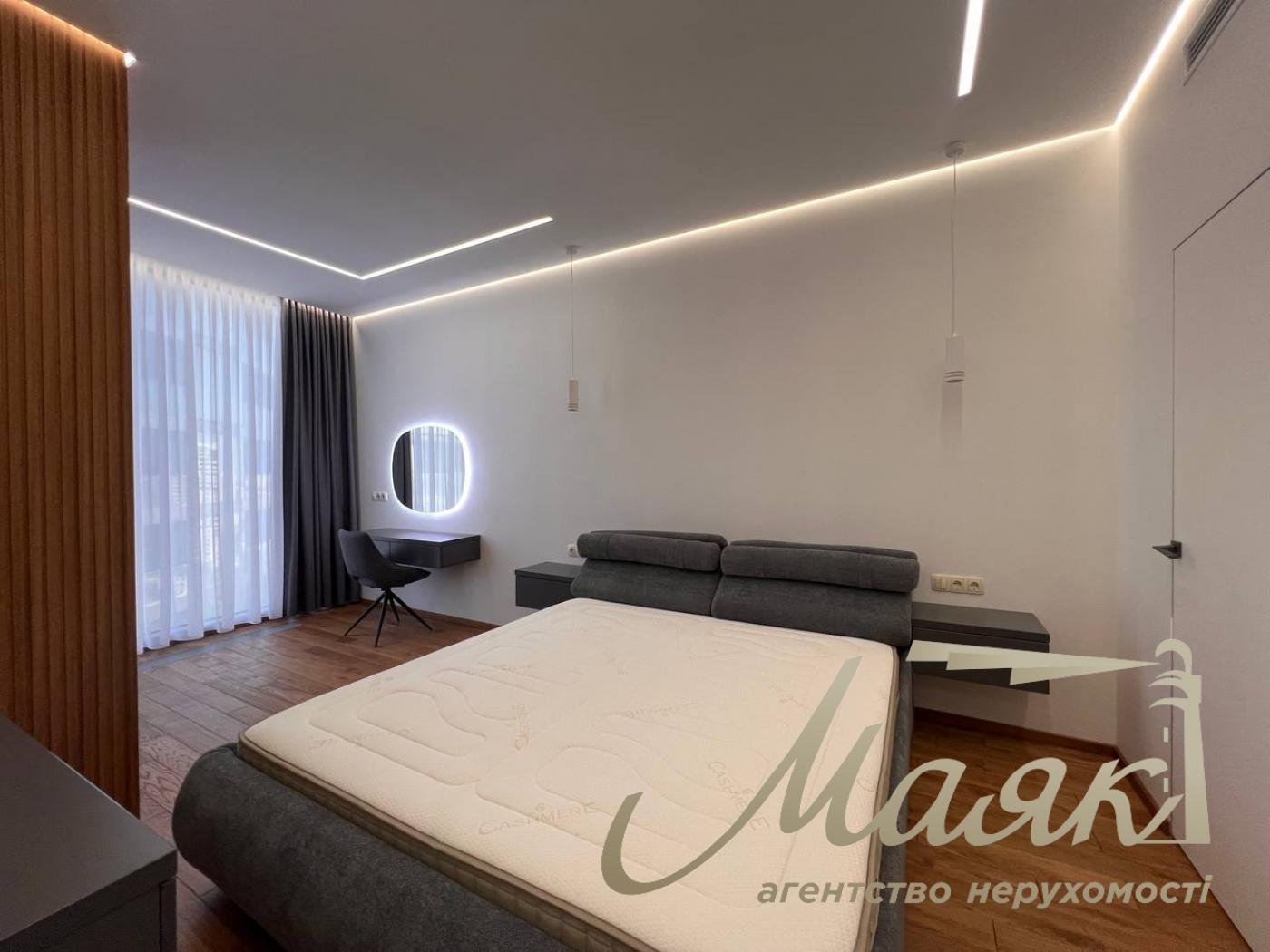 Sale of a 1-room apartment with a view, 63 m3 in the Taryan Towers residential complex