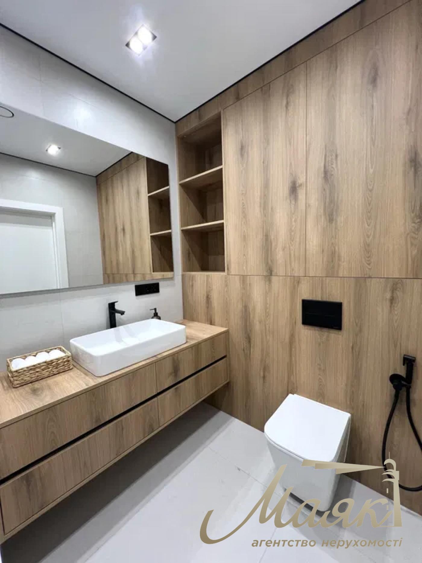 Продажа 2-комнатной квартиры ЖК Варшаский 3, ул. Змиенко