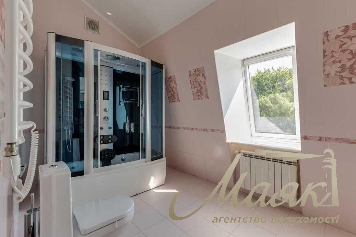Аренда таунхауса 427 м² с видом на Ботанический сад, Печерский район