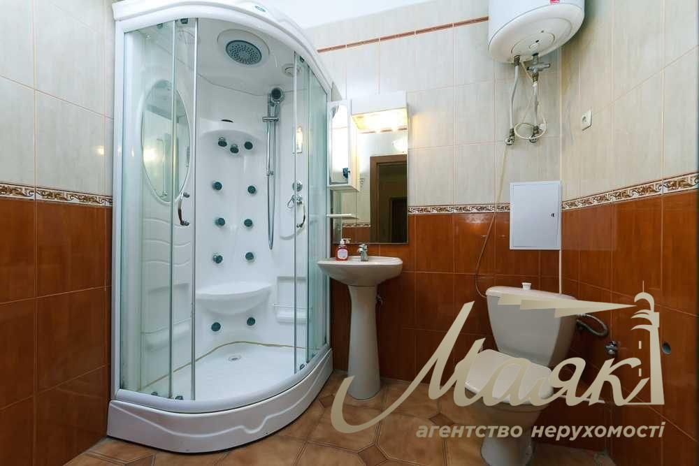 Rent 3-room apartment st. Khreshchatyk, TSUM