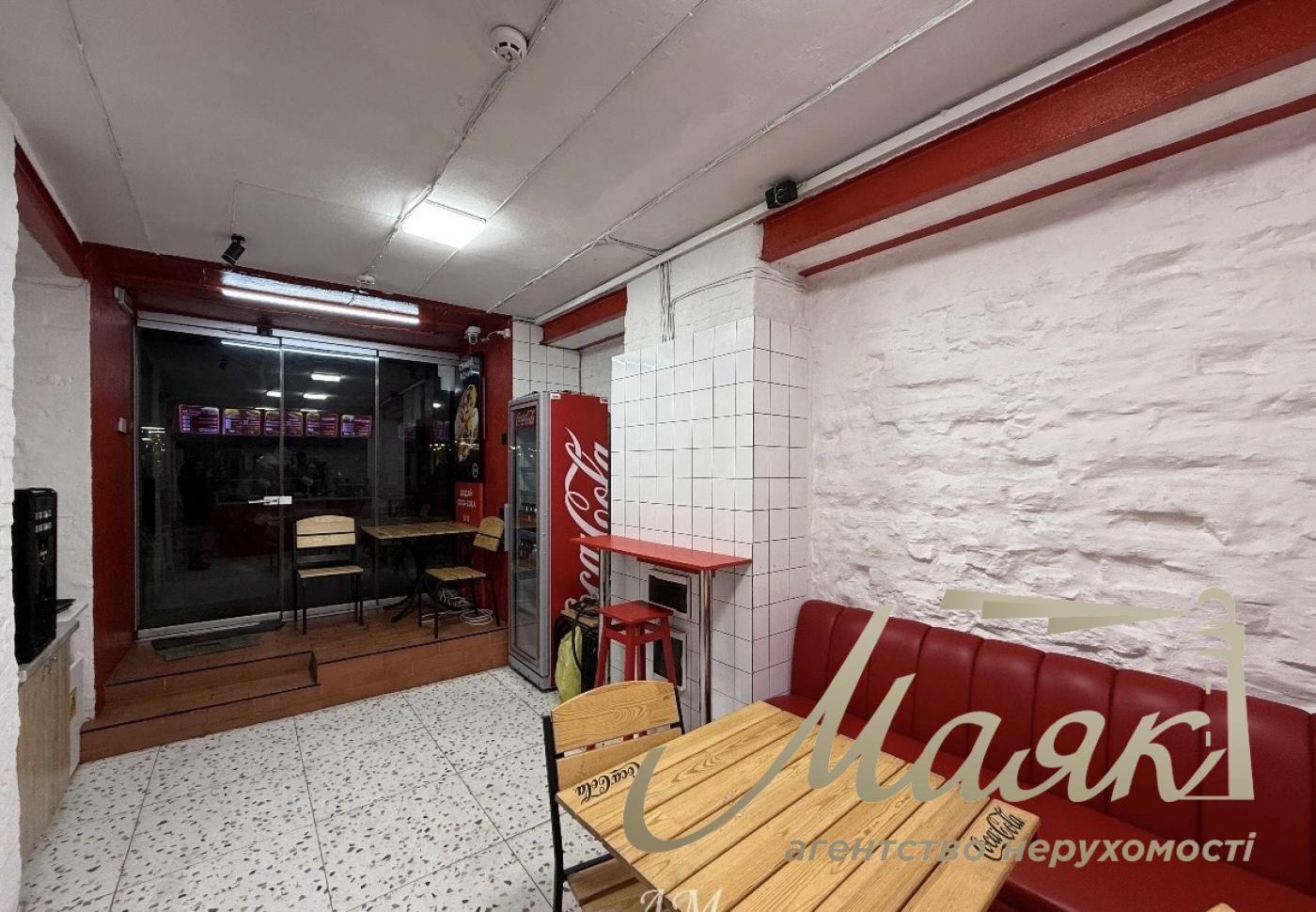 Оренда фасадного приміщення в центрі Києва, Печерськ Шота Руставелі, Печерськ