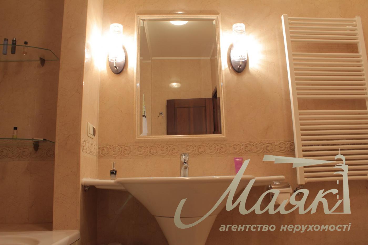 Продаж 4к квартири вул. Кловський Узвіз, Печерськ