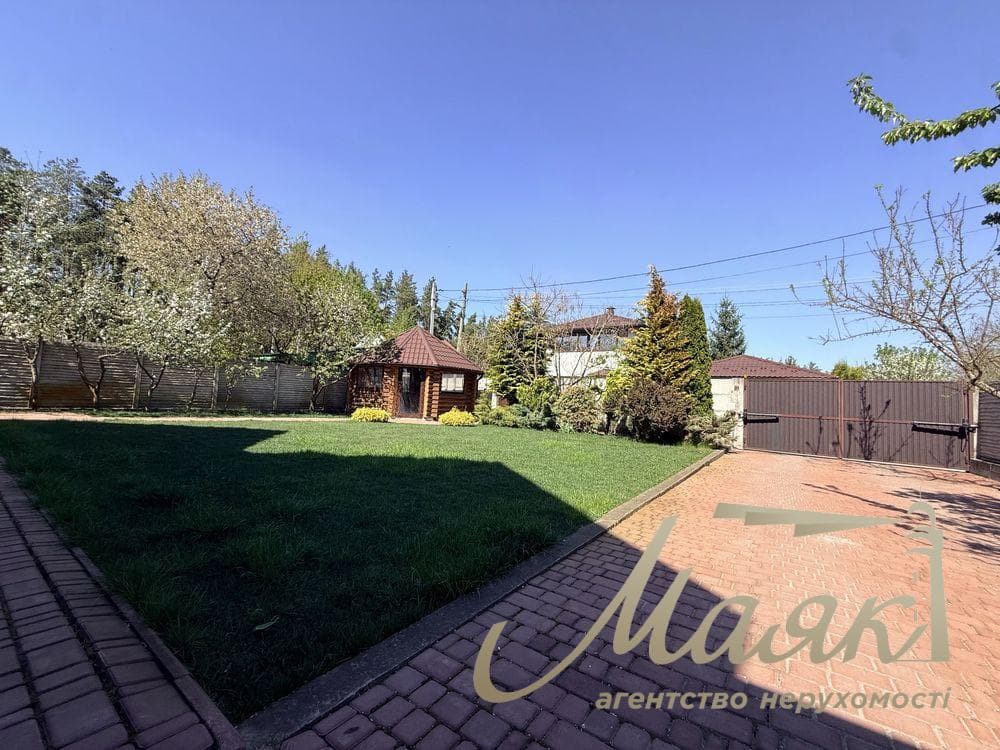 Оренда 2-поверхового будинку площею 200 м², Віта-Поштова