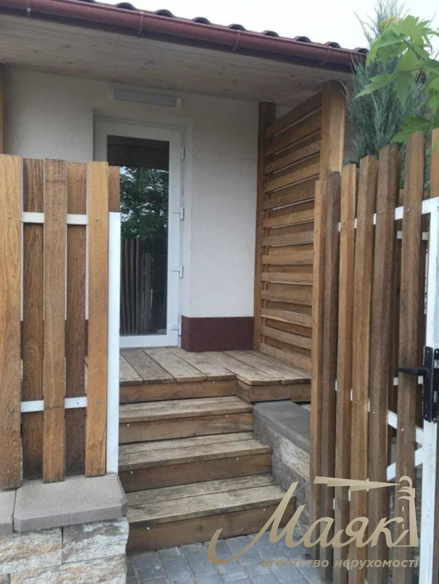 Оренда 2-х поверхового таунхауса 113м2, в с. Ходосівка