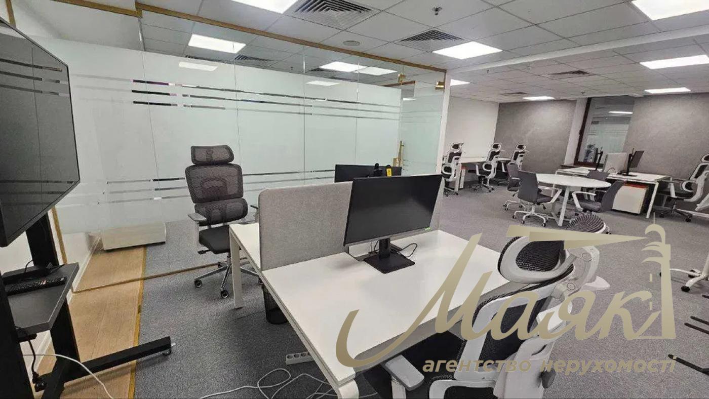 Аренда офиса 165 м.кв. БЦ Леонардо, Центр