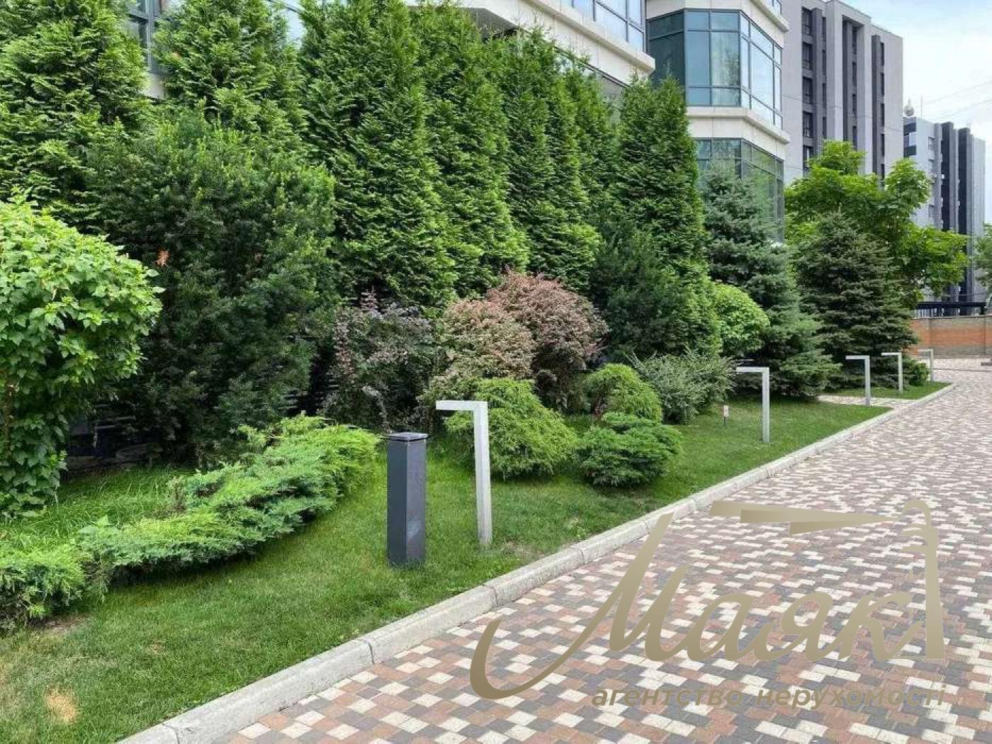 Sale of a penthouse in the residential complex "Pechersky", Bolsunovskaya Street, with two terraces