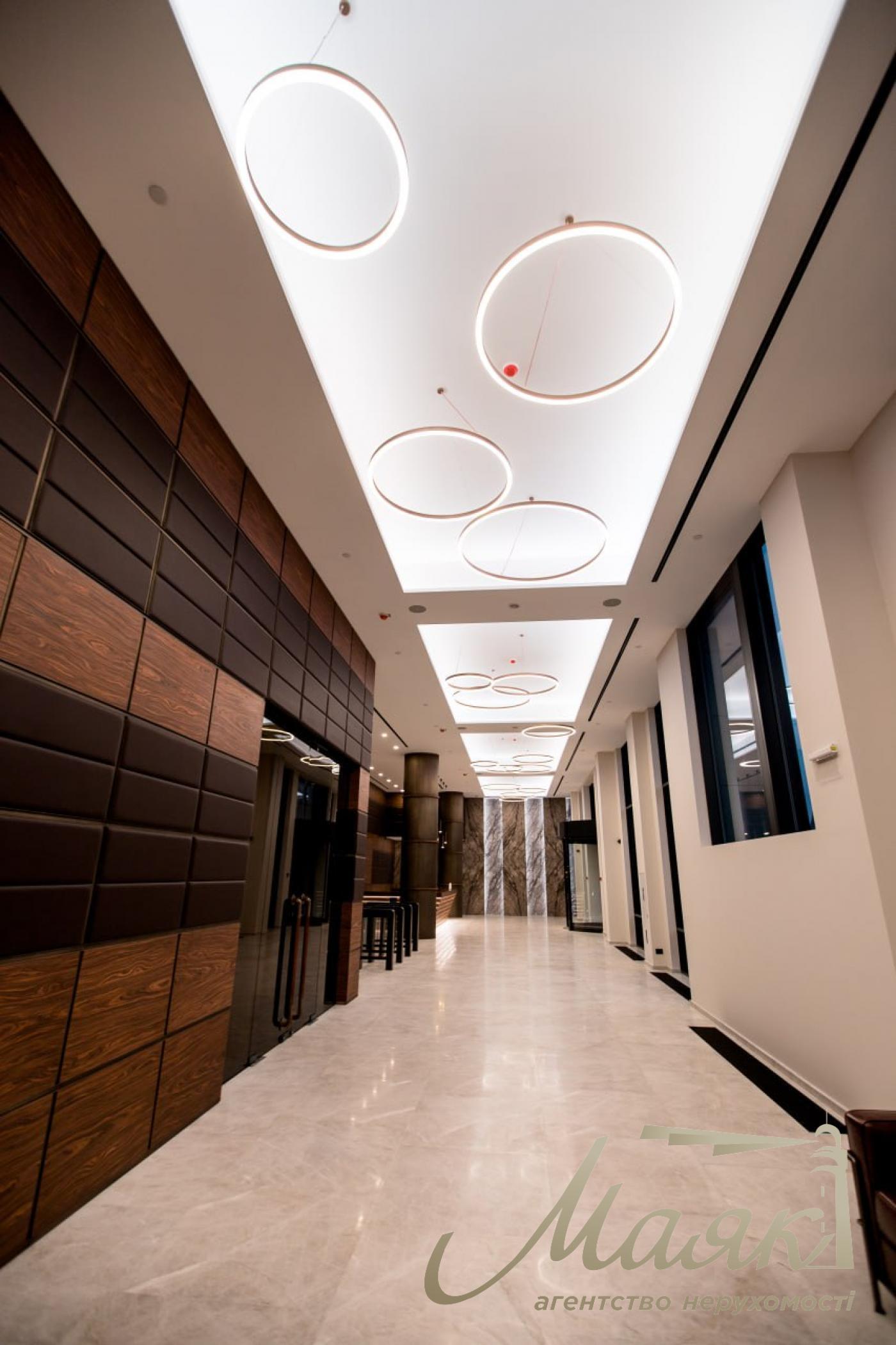 Оренда офісу 340м2 на Подолі вул. Сагайдачного в Бізнес центрі клас А