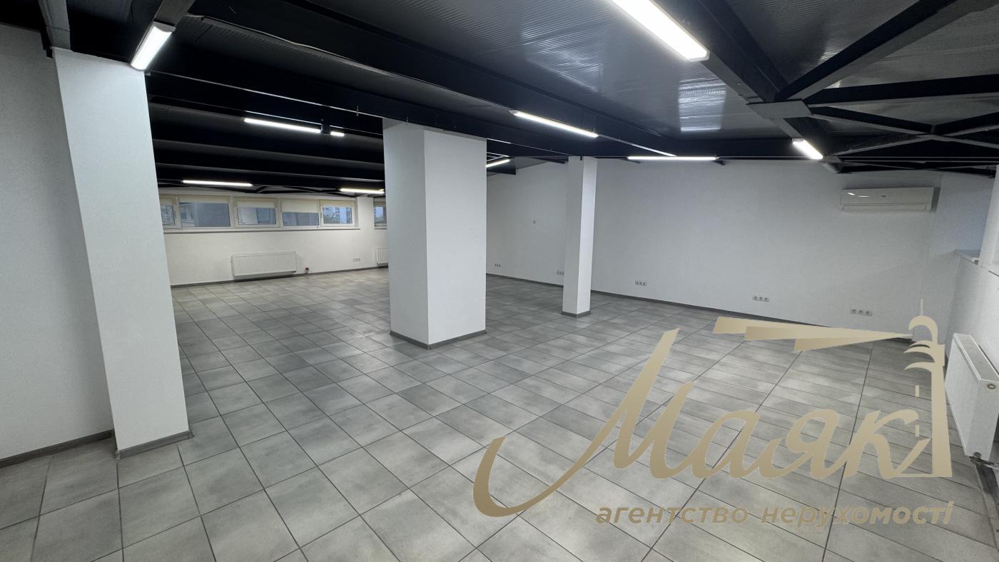 Аренда помещения 150м2 в Textile Hub Палац Украина, Голосеевская