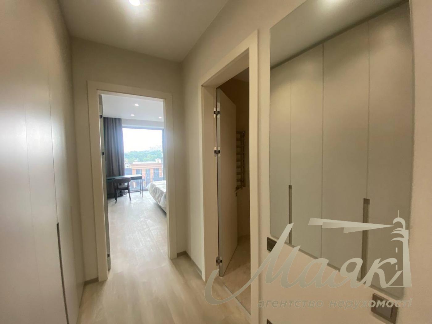 Rent of a three-story penthouse in the Atlantic residential complex at 118 Antonovich Street