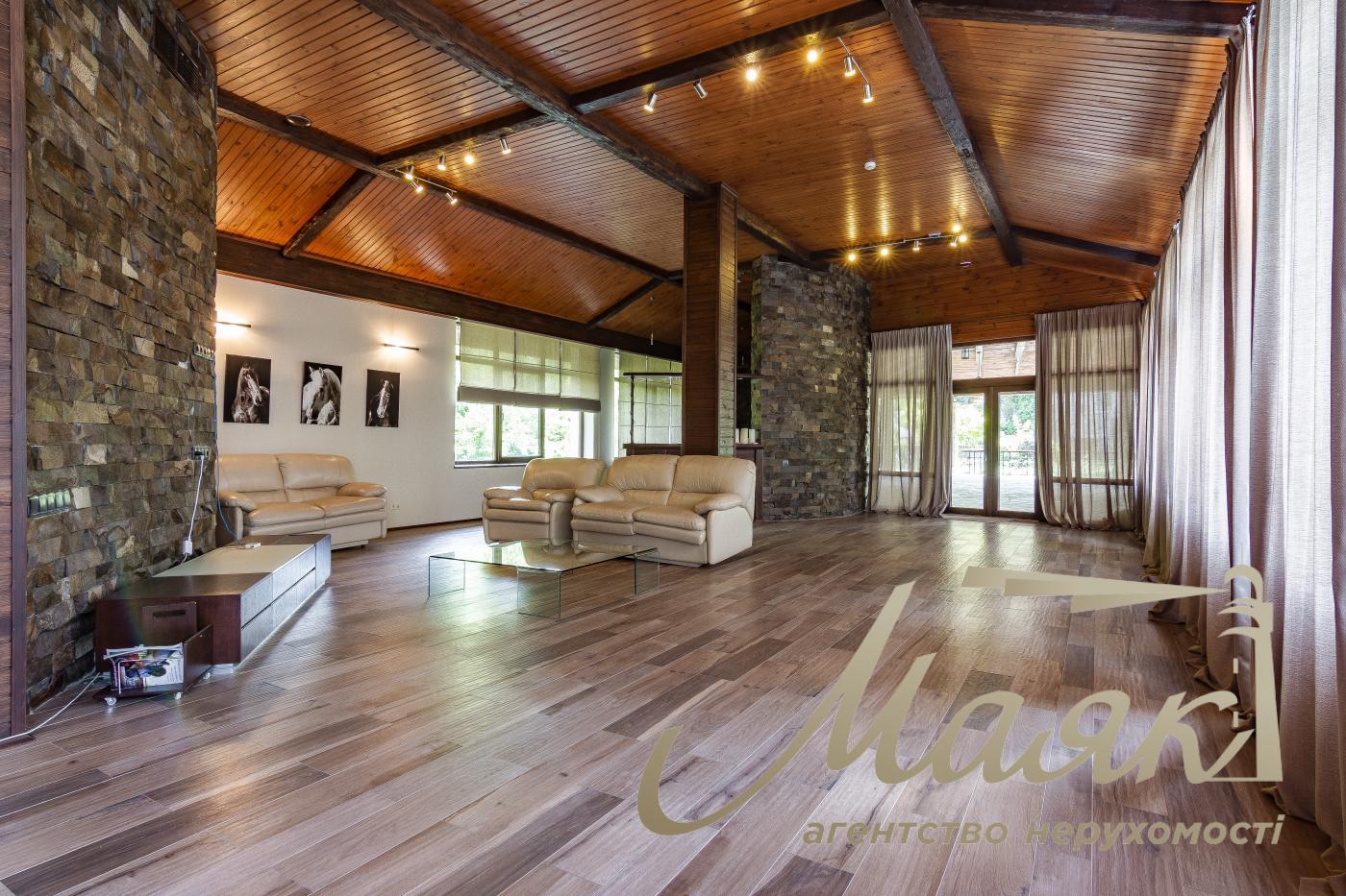 Оренда будівлі 3500м2 у с. с. Красне Перше, поруч із м. Обухів