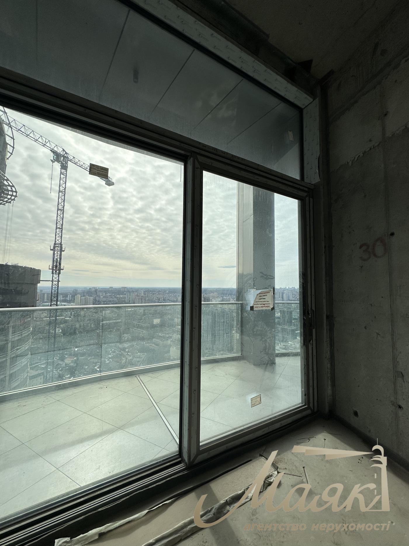 Продаж пентхауса 383м2 у ЖК Taryan Towers