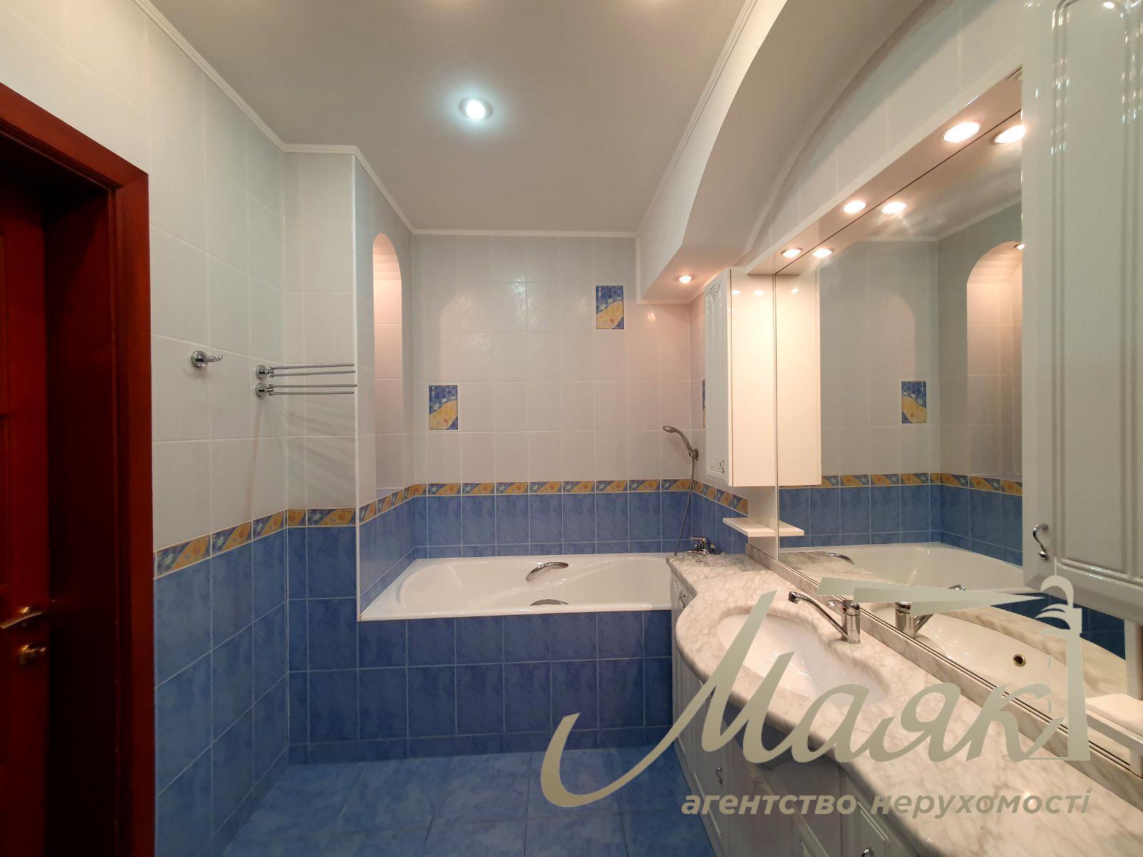 For sale 3-room apartment 107m2, Poznyaki, Anna Akhmatova str. 16-B, Darnytskyi district