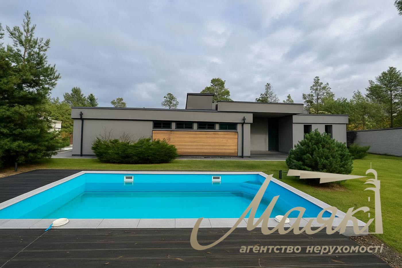 Modern one-storey house with swimming pool in Kozyń