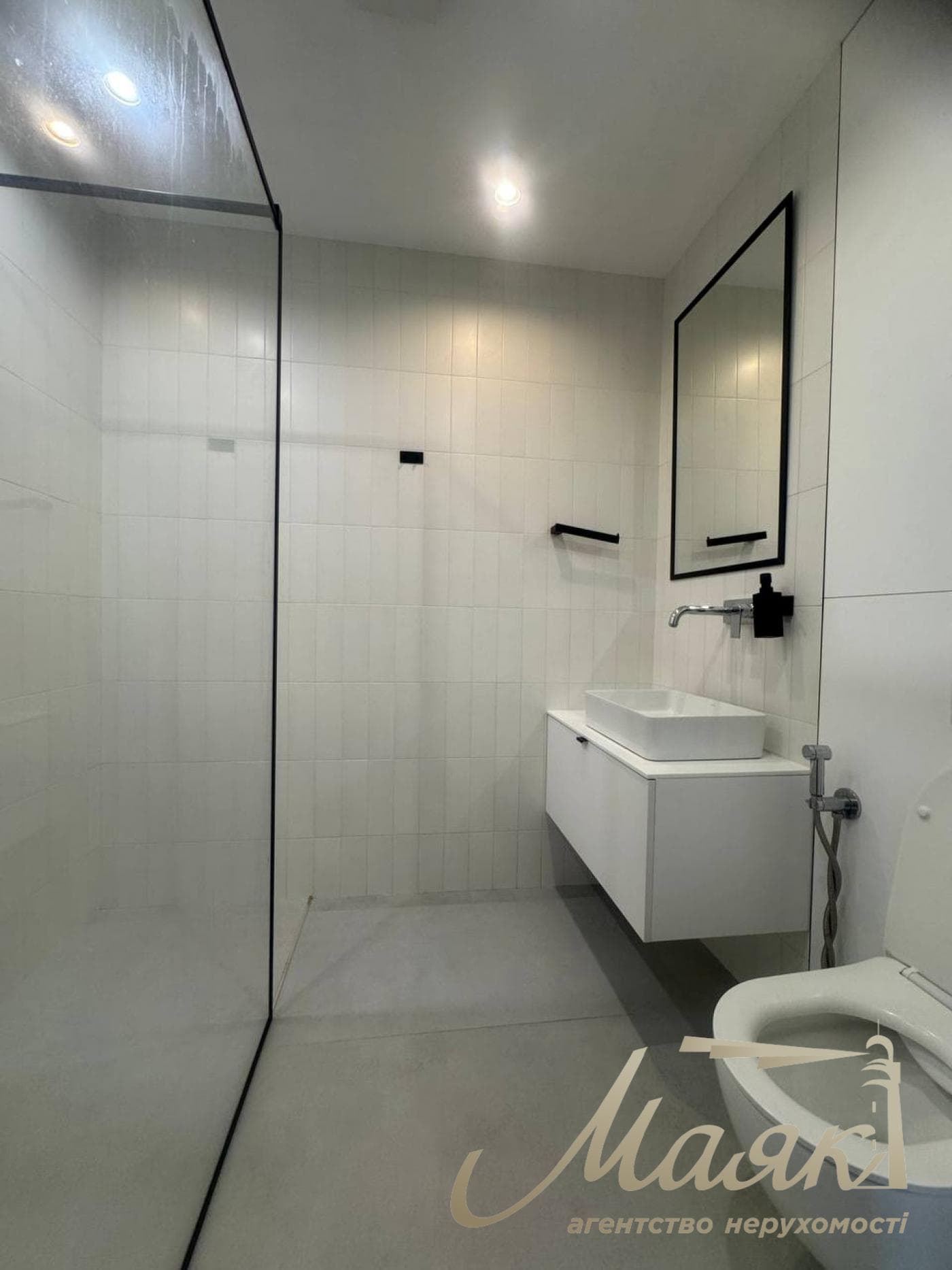 Продажа 2к квартири с ремонтом, ЖК Seven (Севен), Осокорки