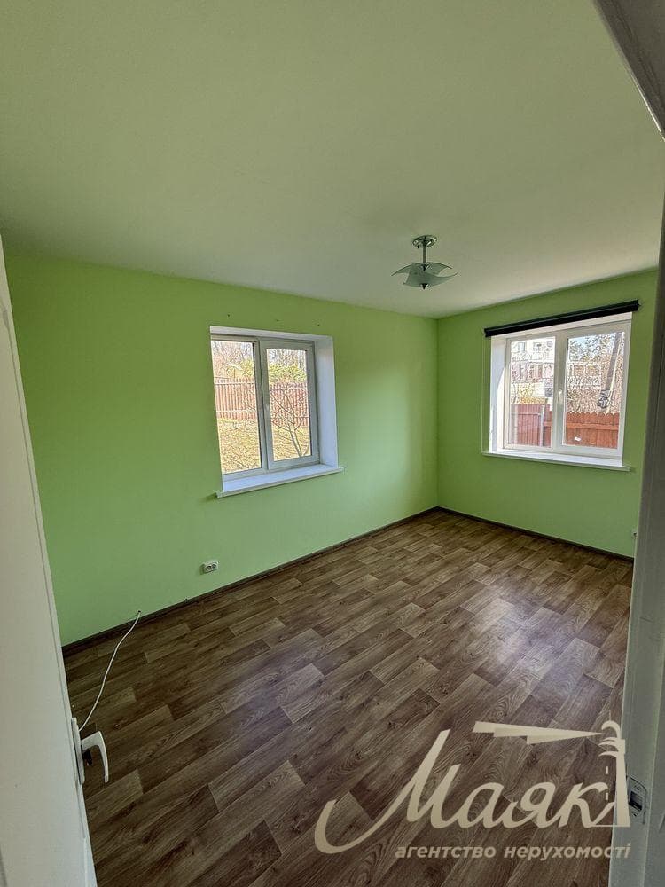 For sale house 140 m2, in the village. Khodosovka, Obukhiv direction, Kiev region, plot - 8 sotok, near the forest and lake.