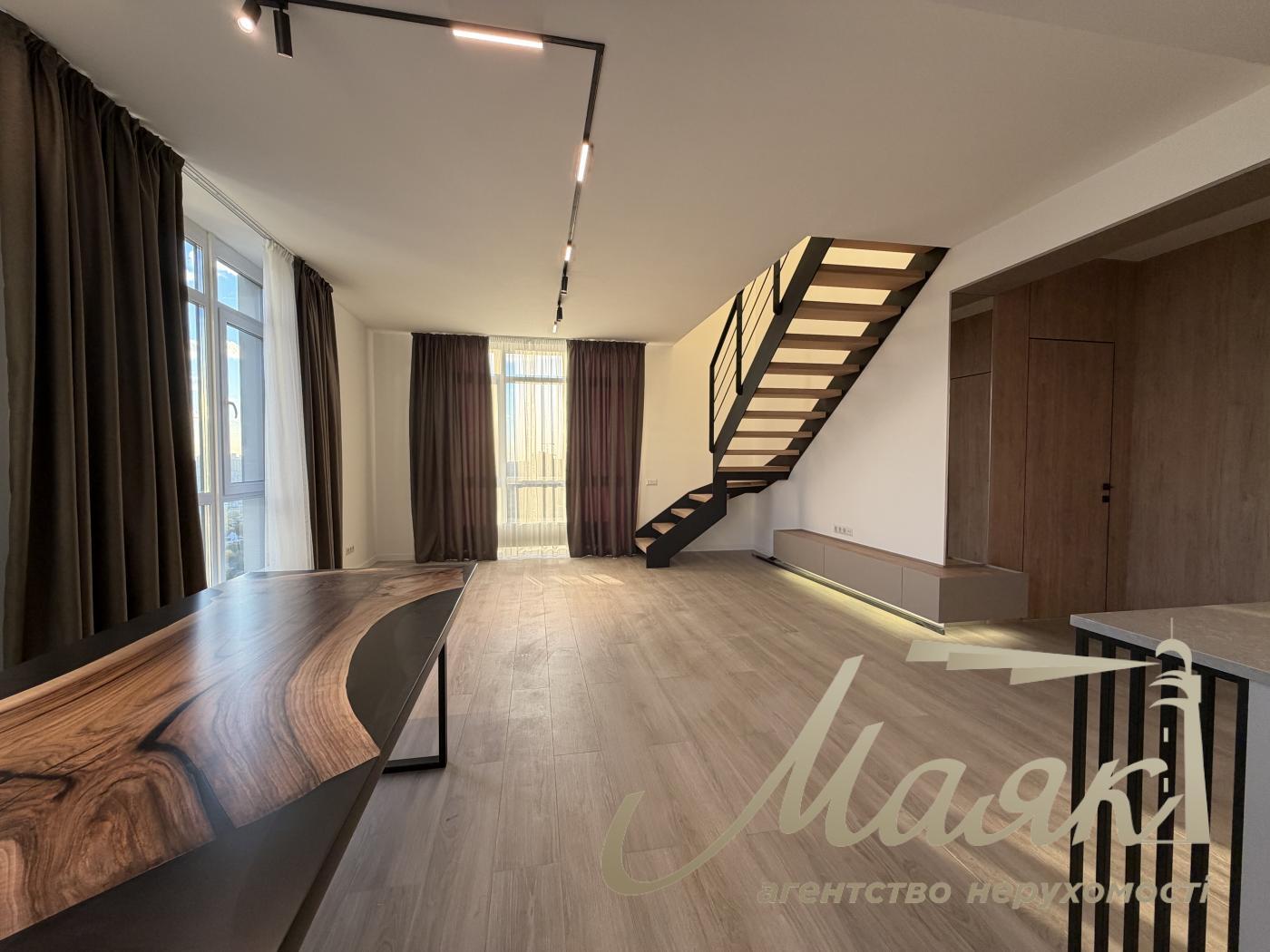 Аренда двухуровневой квартири  120м2 в ЖК " Подвысоцкий" , Печерск, Киев