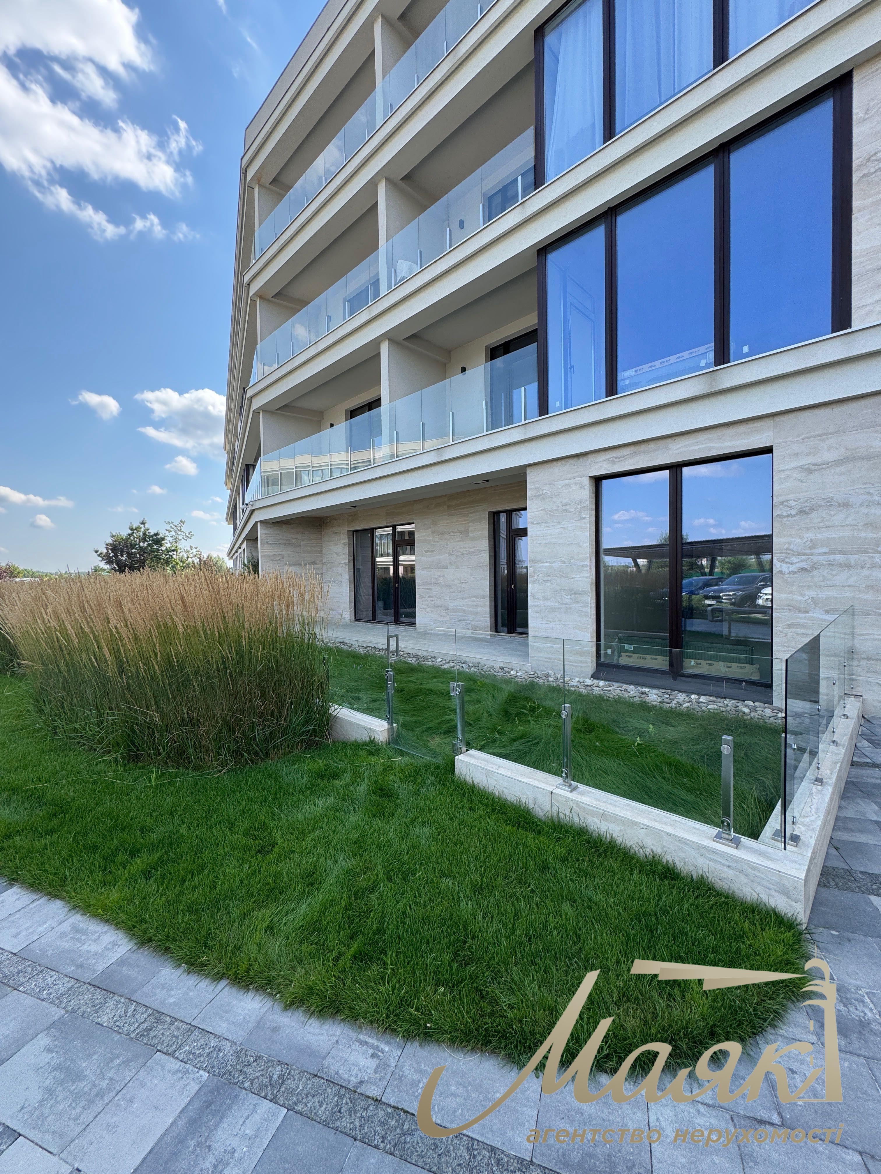 For sale apartment with terrace in LCD "Park Lake City" with a lake, Podgortsy, Kyiv region.